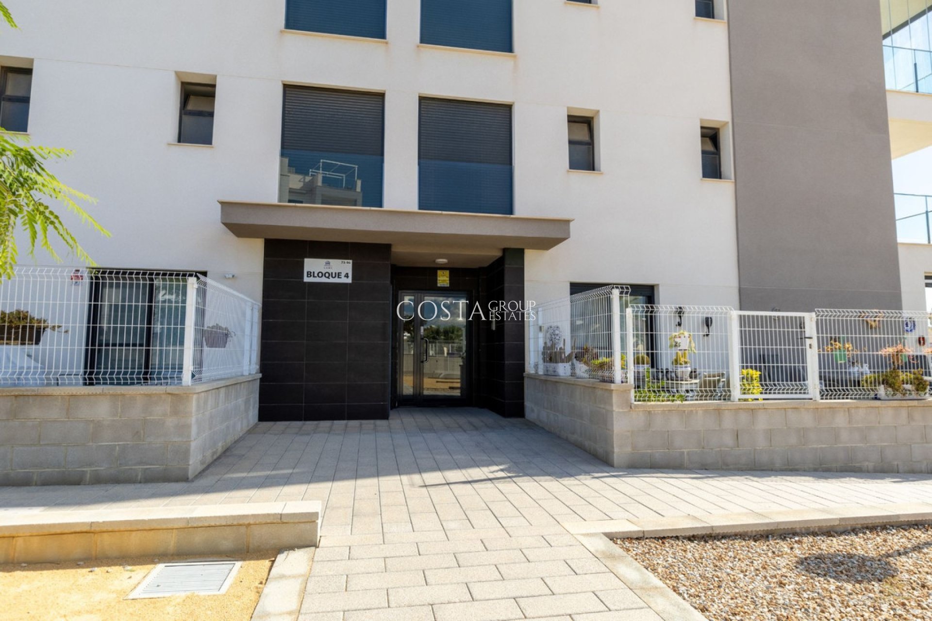 Resale - Apartments -
Orihuela Costa - Villamartin