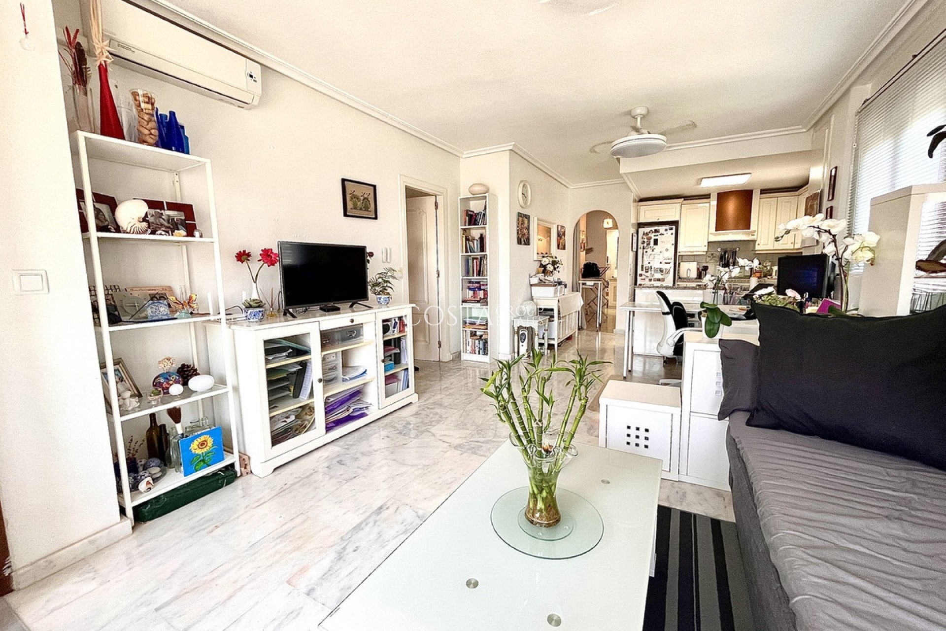 Resale - Apartments -
Orihuela Costa - Villamartin