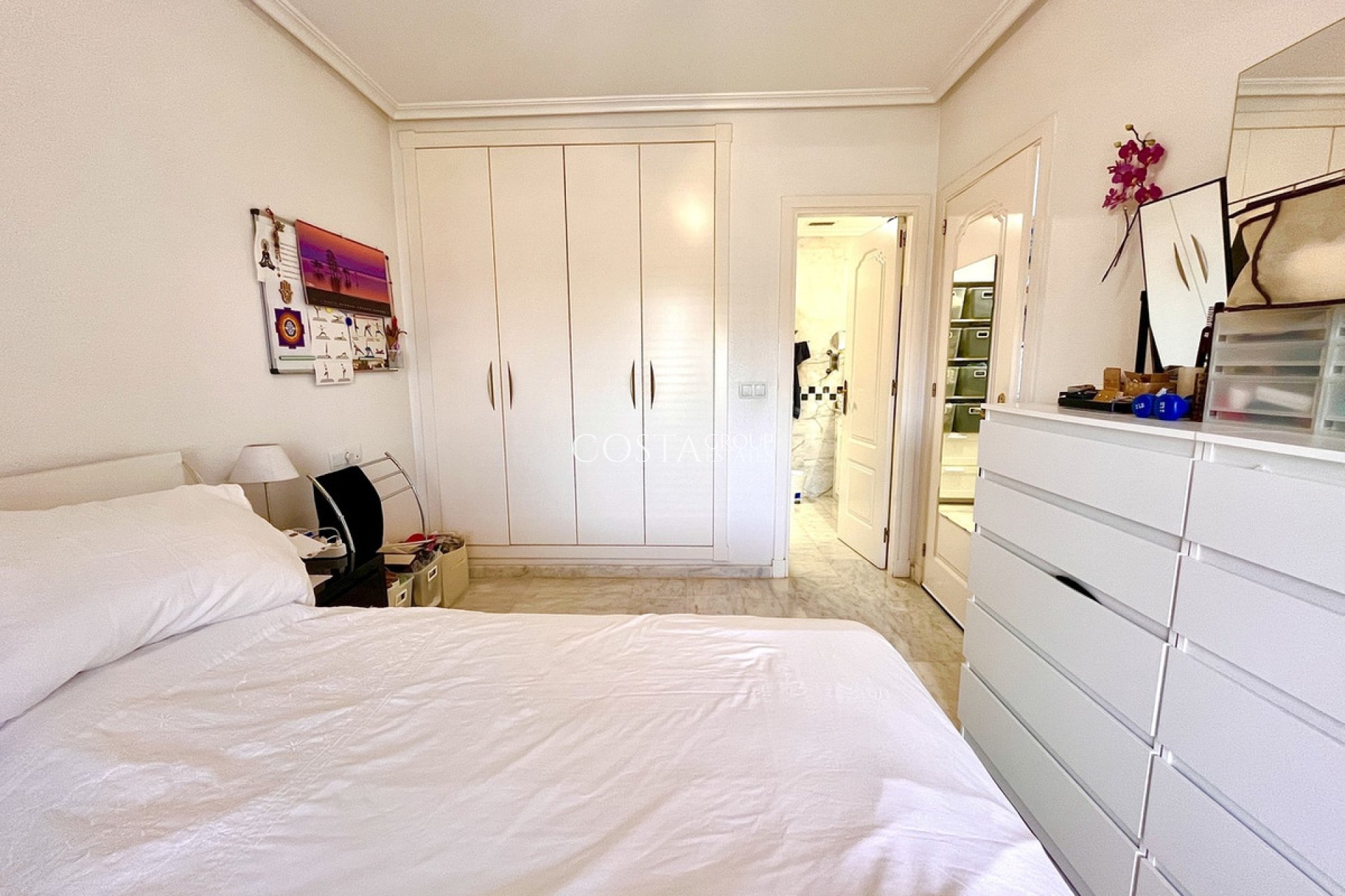 Resale - Apartments -
Orihuela Costa - Villamartin