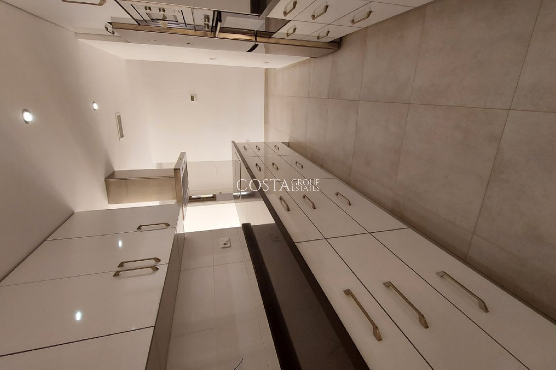 Resale - Apartments -
Orihuela Costa - Villamartin