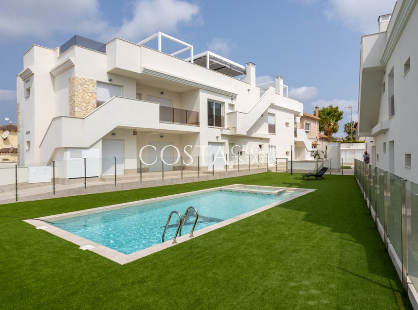 Resale - Apartments -
Orihuela Costa - Villamartin