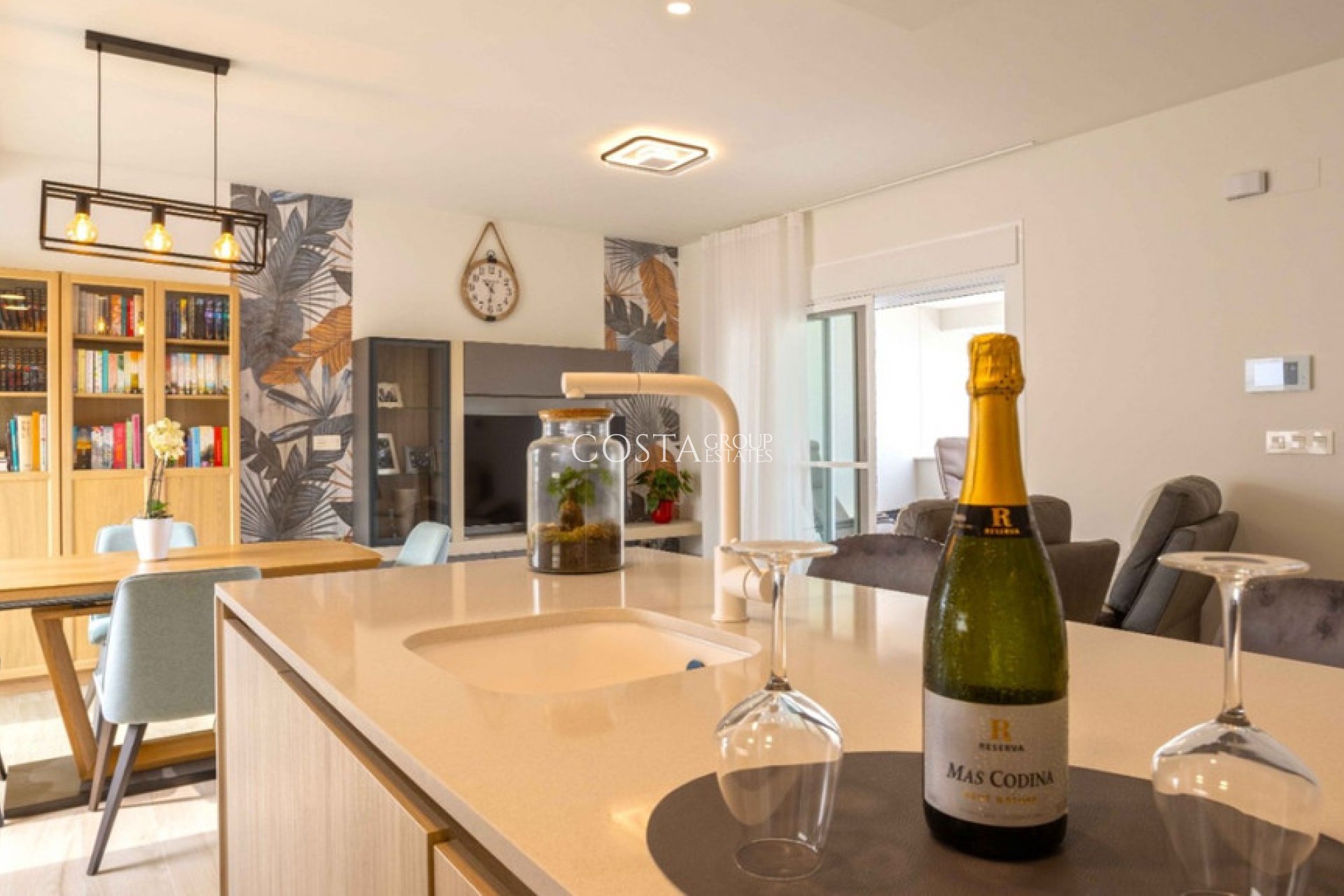 Resale - Apartments -
Orihuela Costa - Villamartin