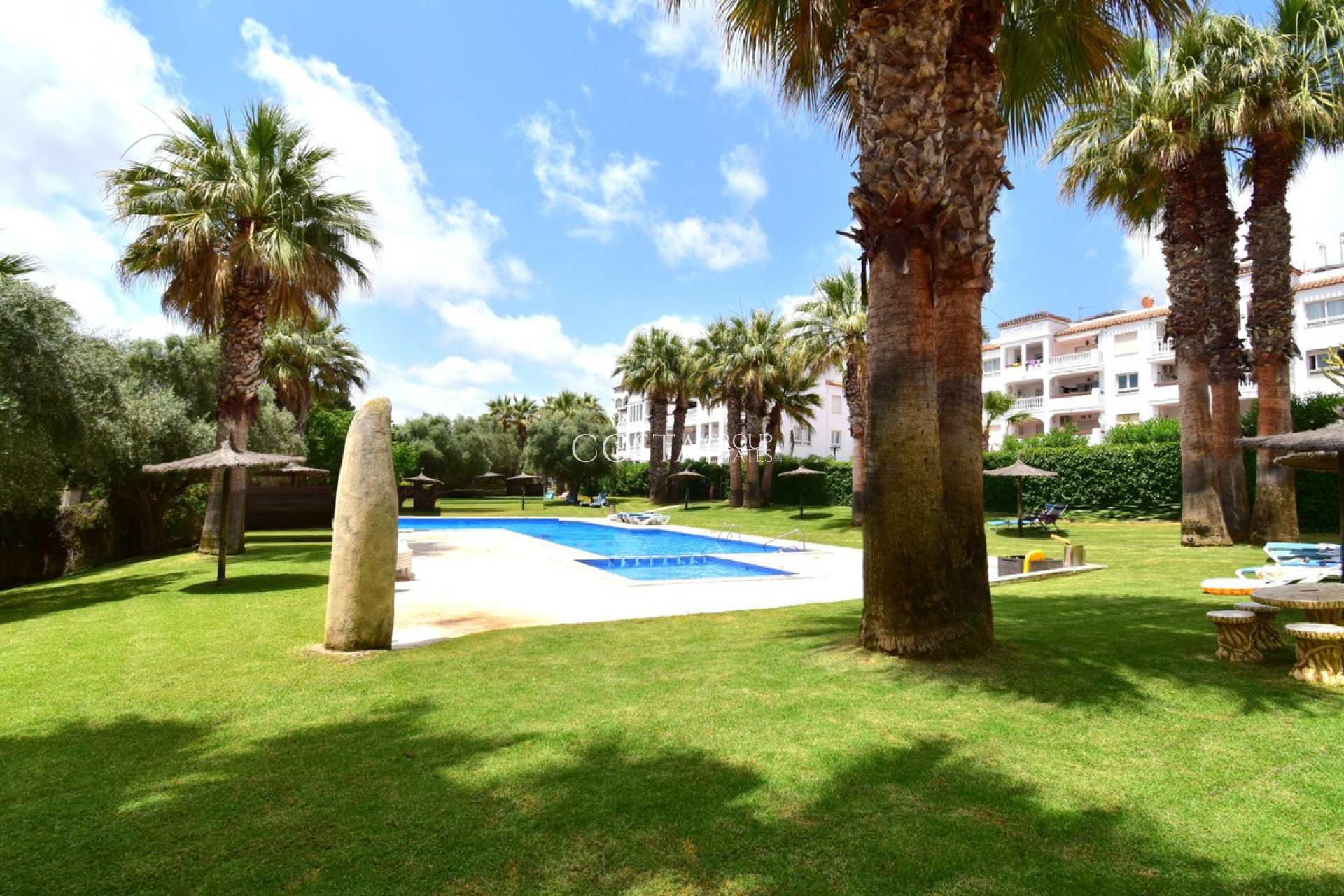 Resale - Apartments -
Orihuela Costa - Villamartin