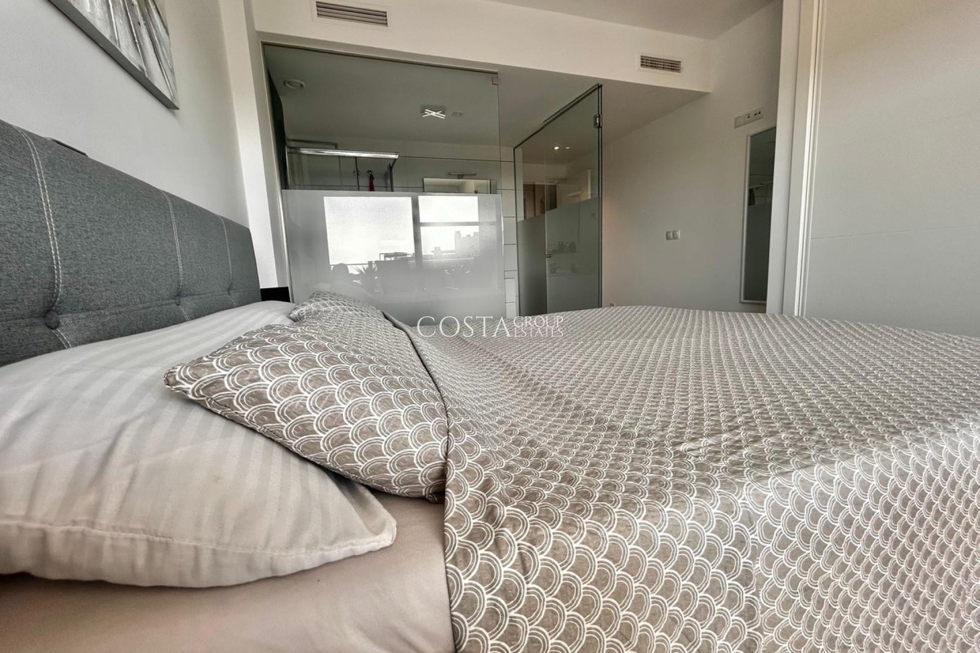 Resale - Apartments -
Orihuela Costa - Villamartin