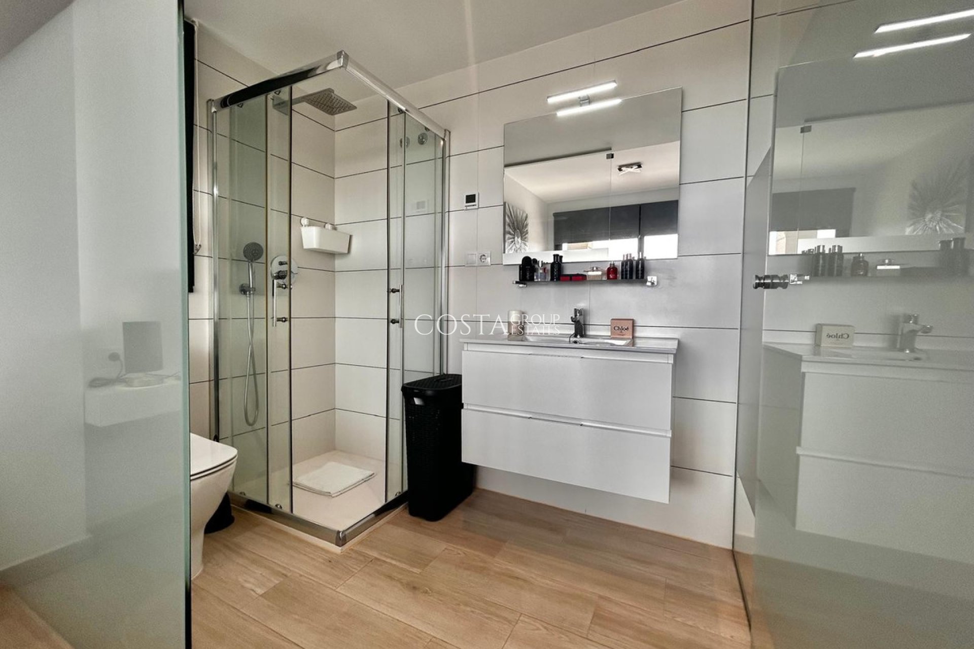 Resale - Apartments -
Orihuela Costa - Villamartin