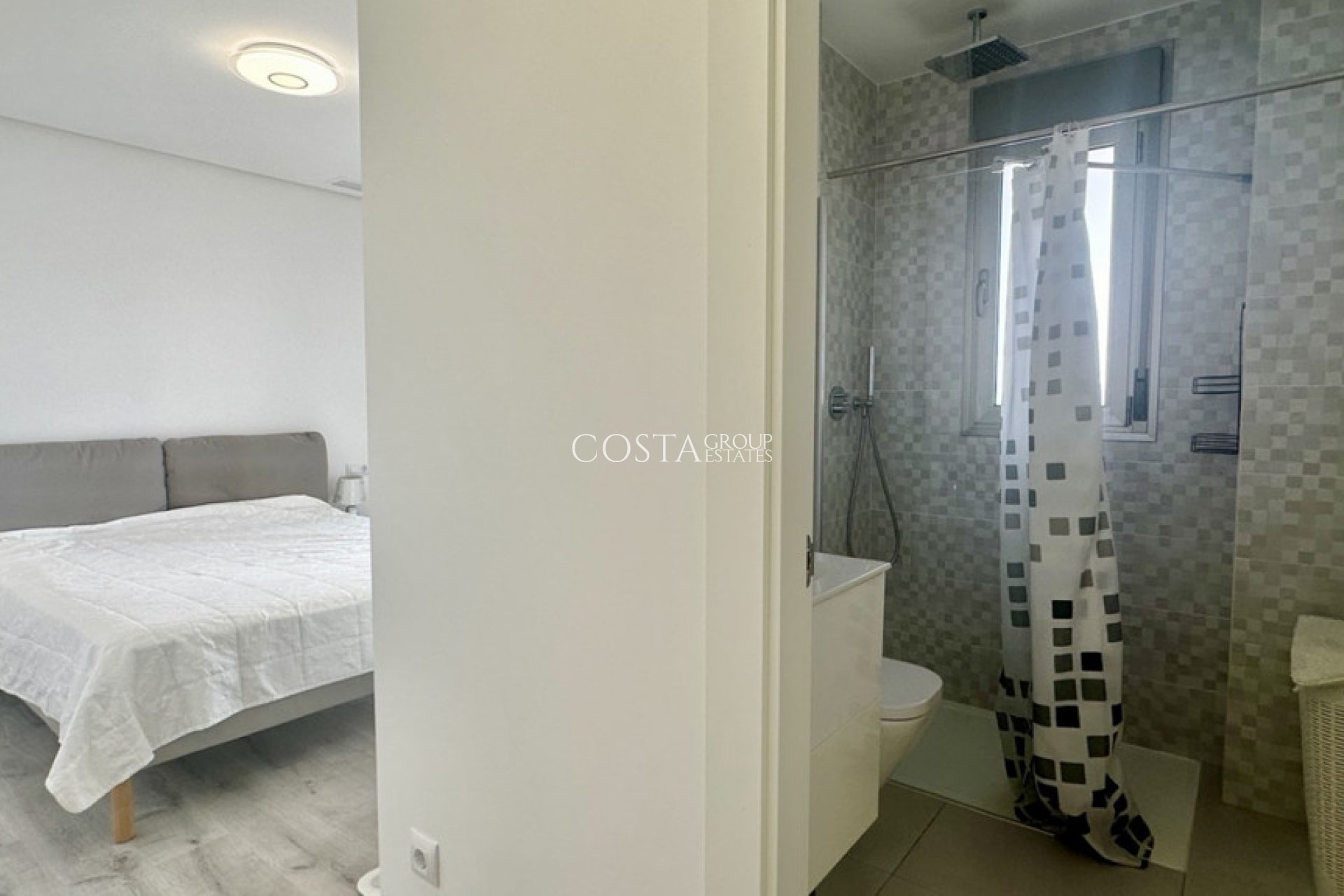 Resale - Apartments -
Orihuela Costa - Villamartin