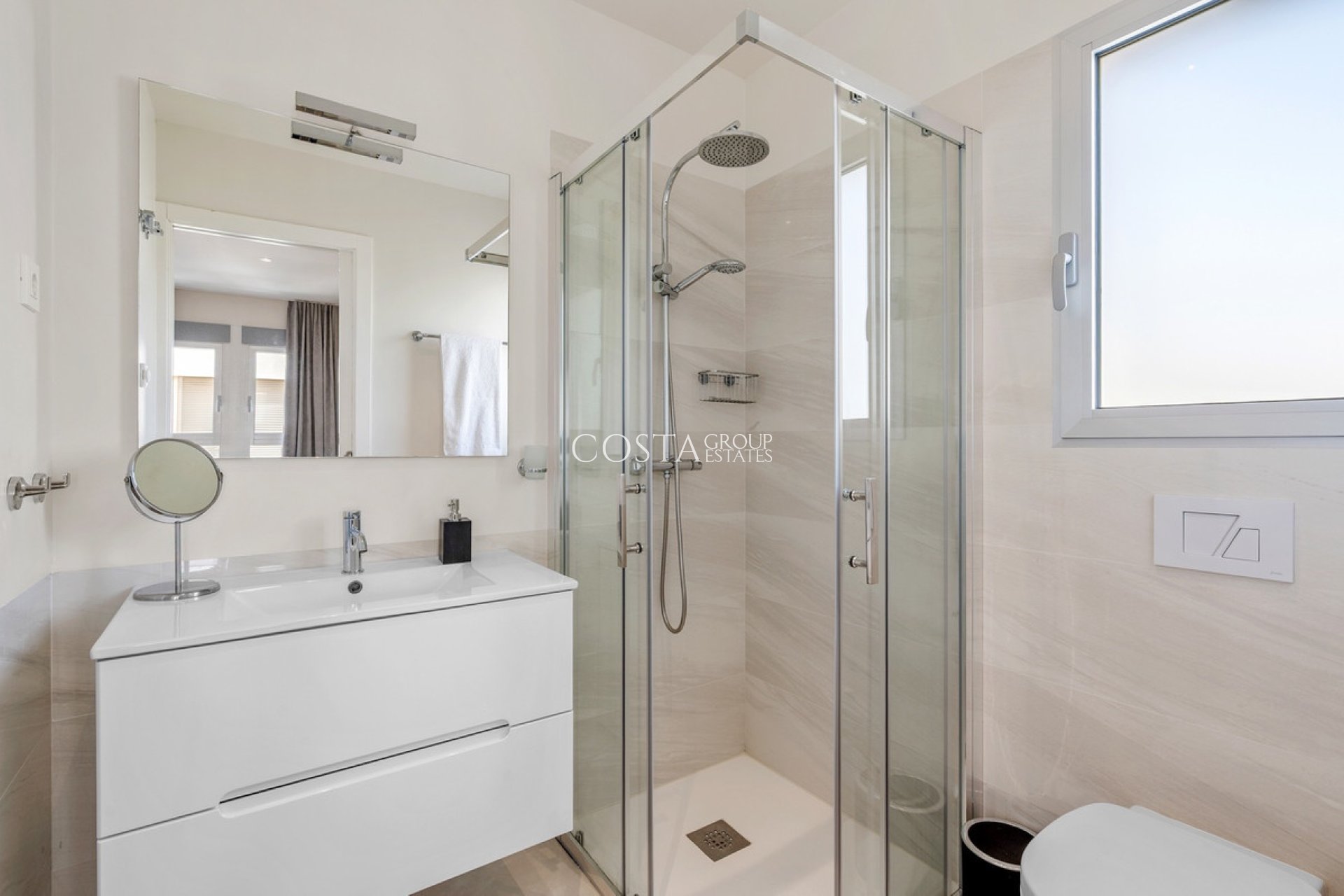 Resale - Apartments -
Orihuela Costa - Villamartin