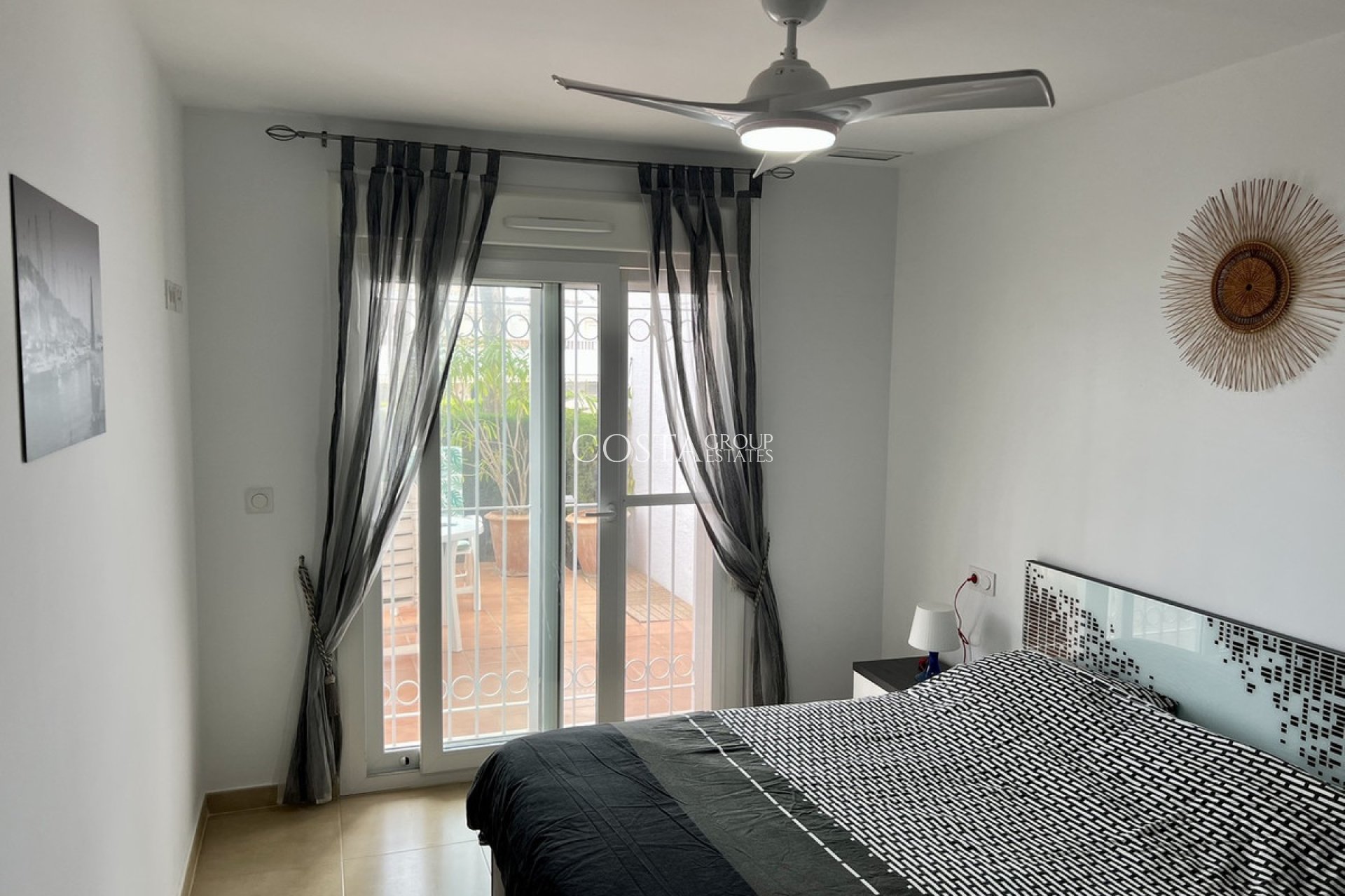 Resale - Apartments -
Orihuela Costa - Villamartin