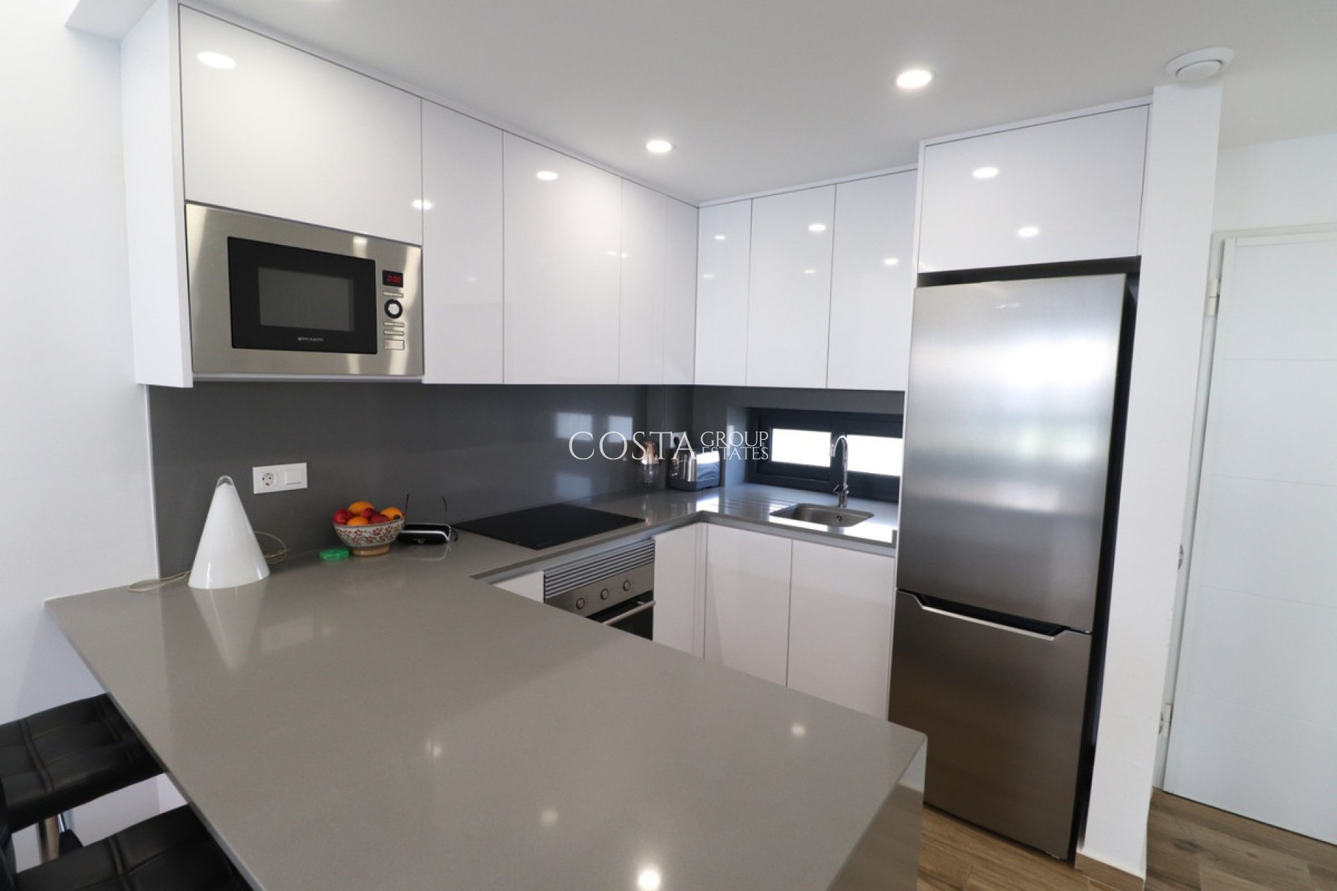 Resale - Apartments -
Orihuela Costa - Villamartin