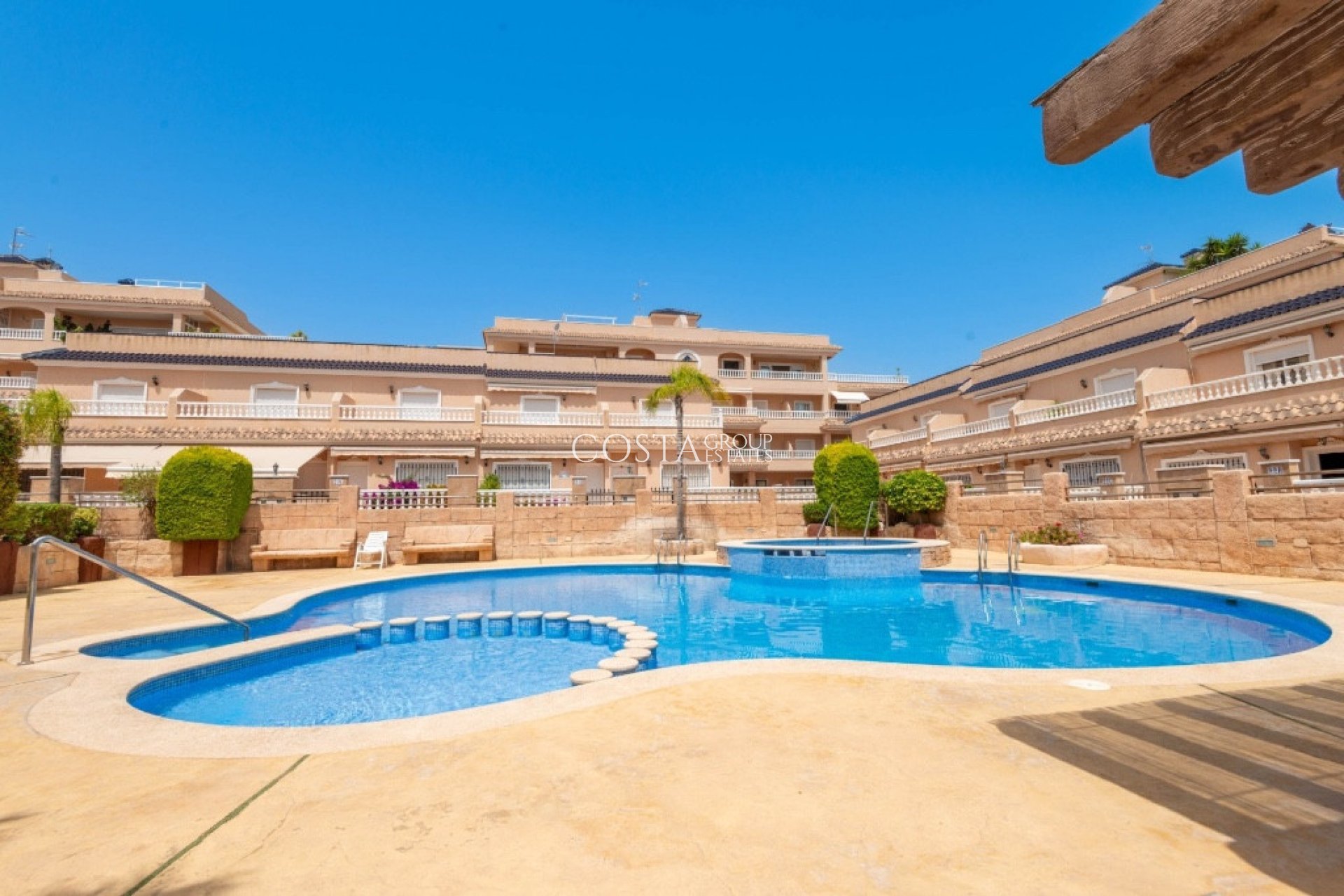 Resale - Apartments -
Orihuela Costa - Villamartin