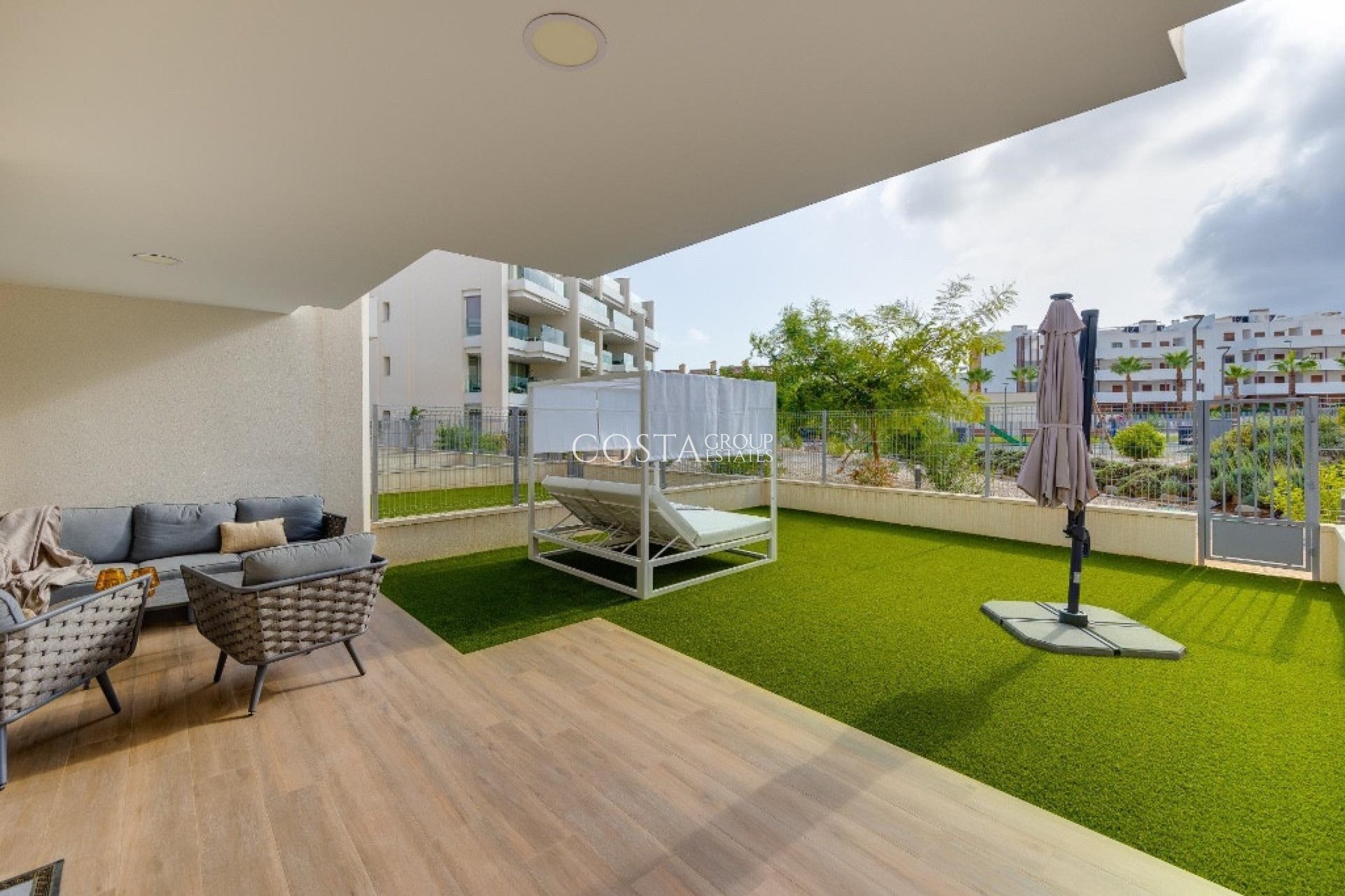 Resale - Apartments -
Orihuela Costa - Villamartin