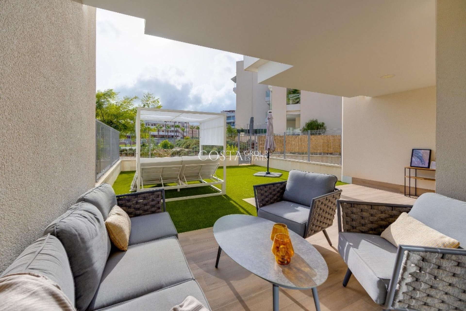 Resale - Apartments -
Orihuela Costa - Villamartin