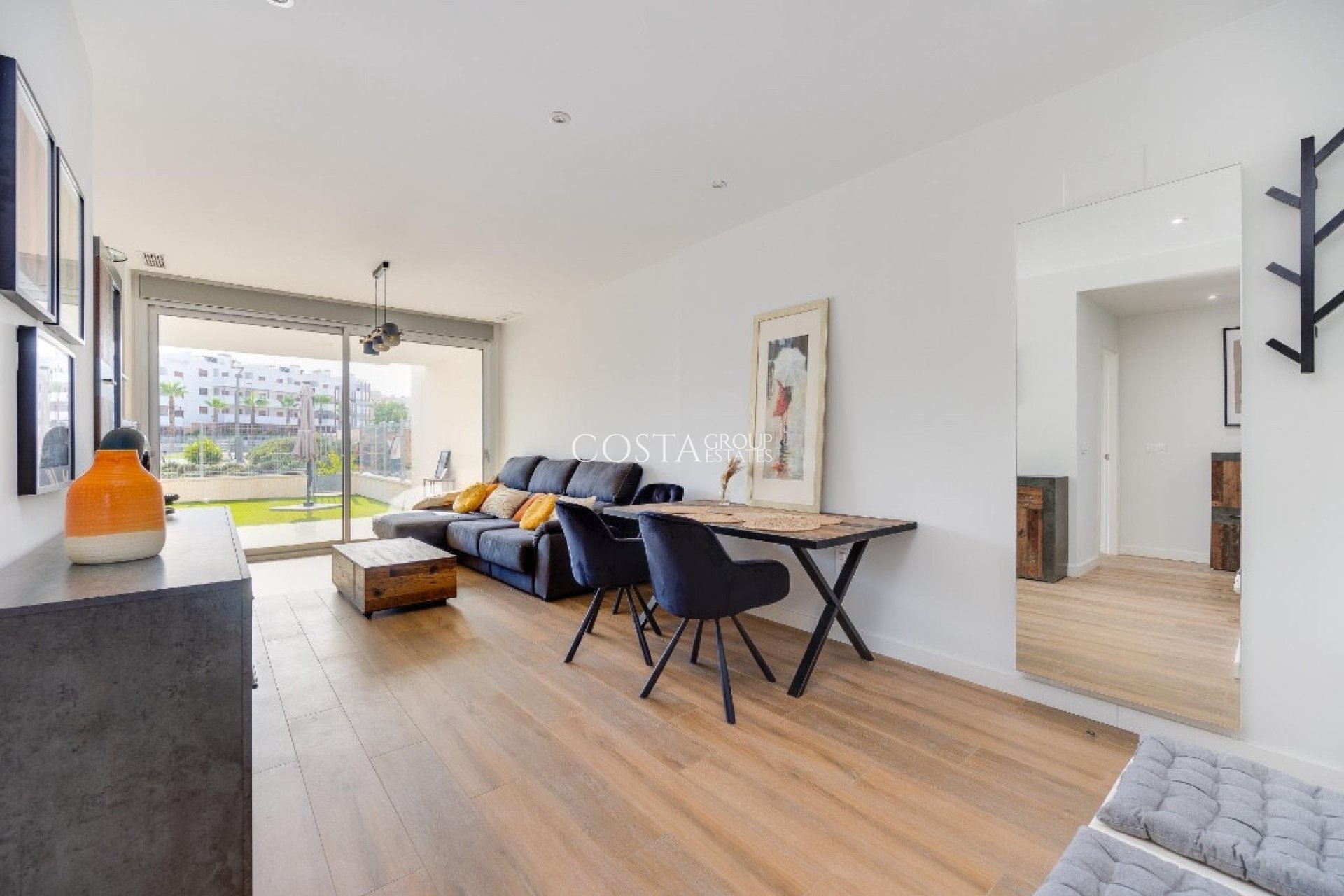 Resale - Apartments -
Orihuela Costa - Villamartin