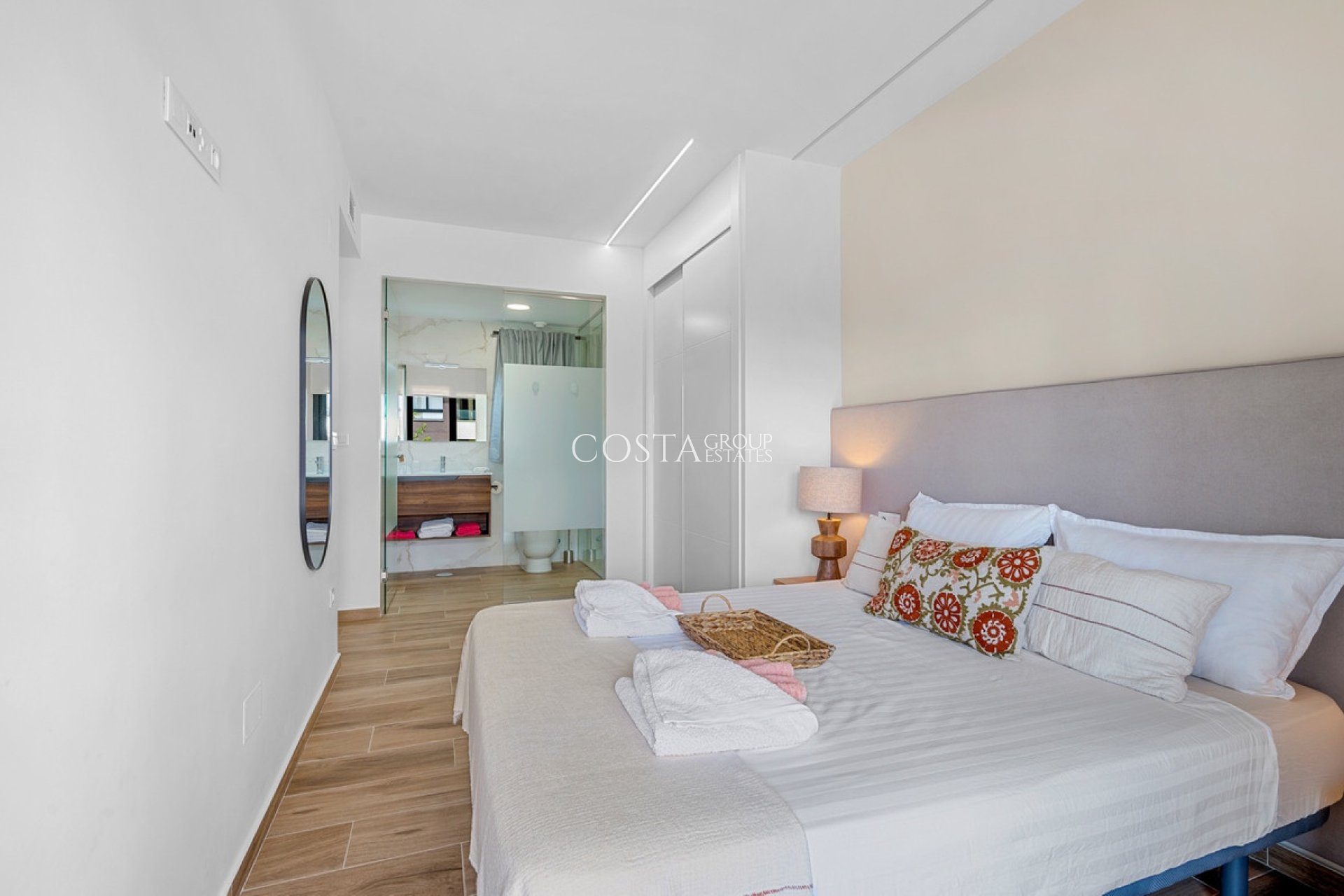 Resale - Apartments -
Orihuela Costa - Villamartin