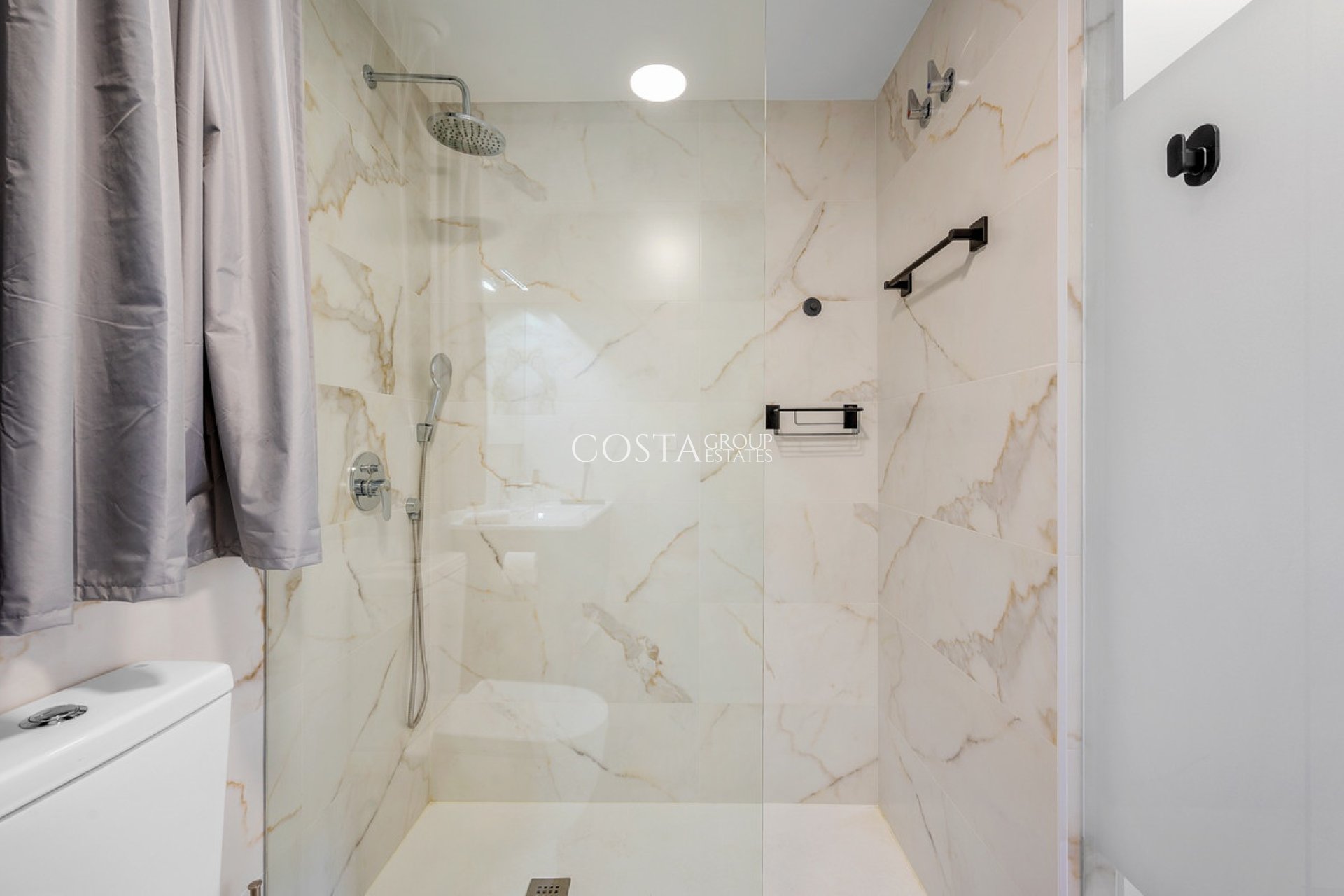 Resale - Apartments -
Orihuela Costa - Villamartin