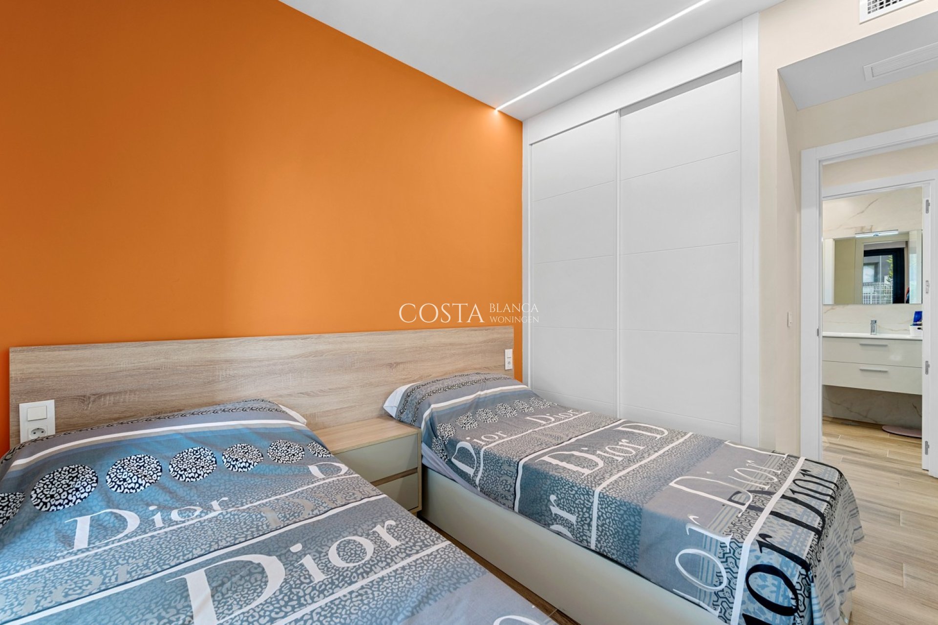 Resale - Apartments -
Orihuela Costa - Villamartín