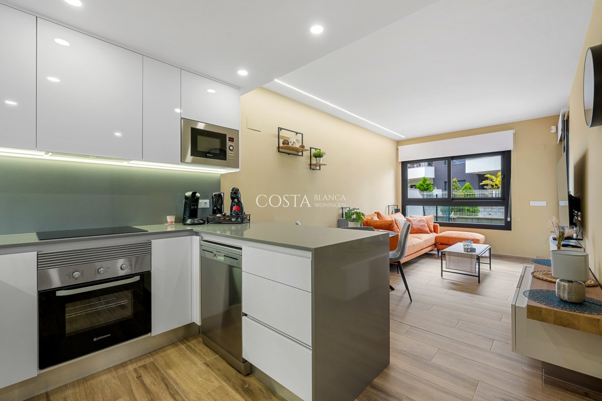 Resale - Apartments -
Orihuela Costa - Villamartín