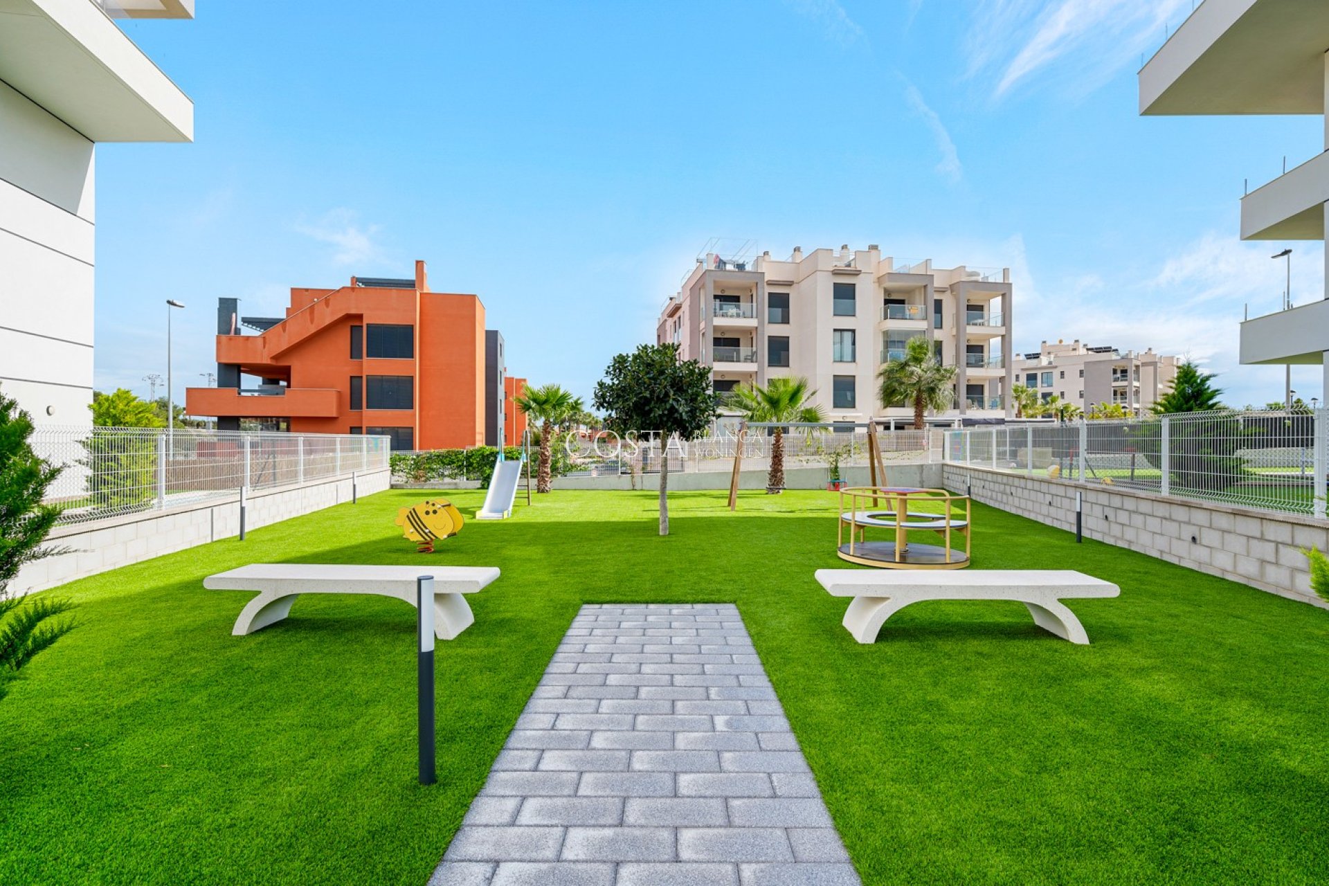 Resale - Apartments -
Orihuela Costa - Villamartín