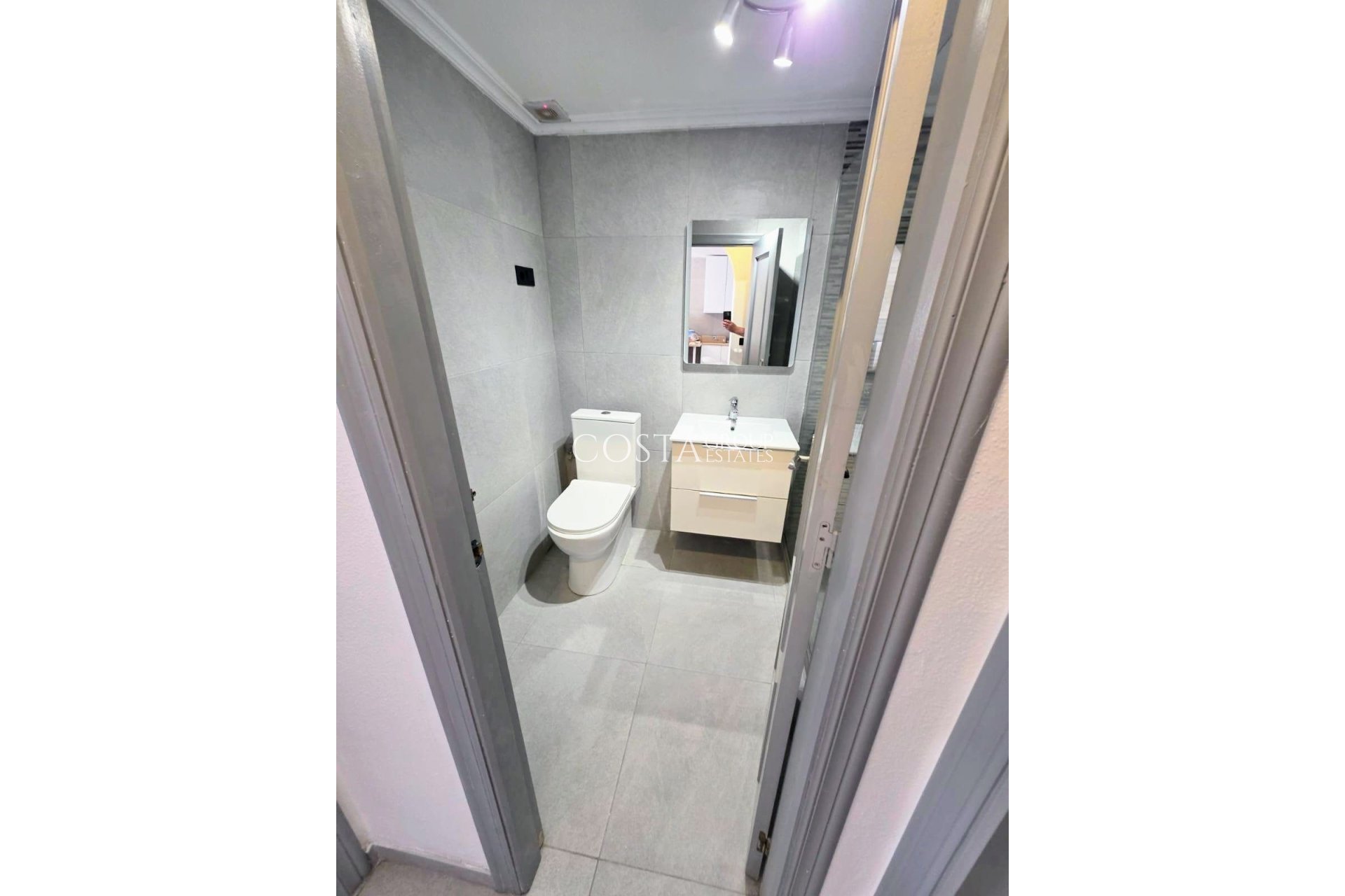 Resale - Apartments -
Orihuela Costa - Vista Bella Golf