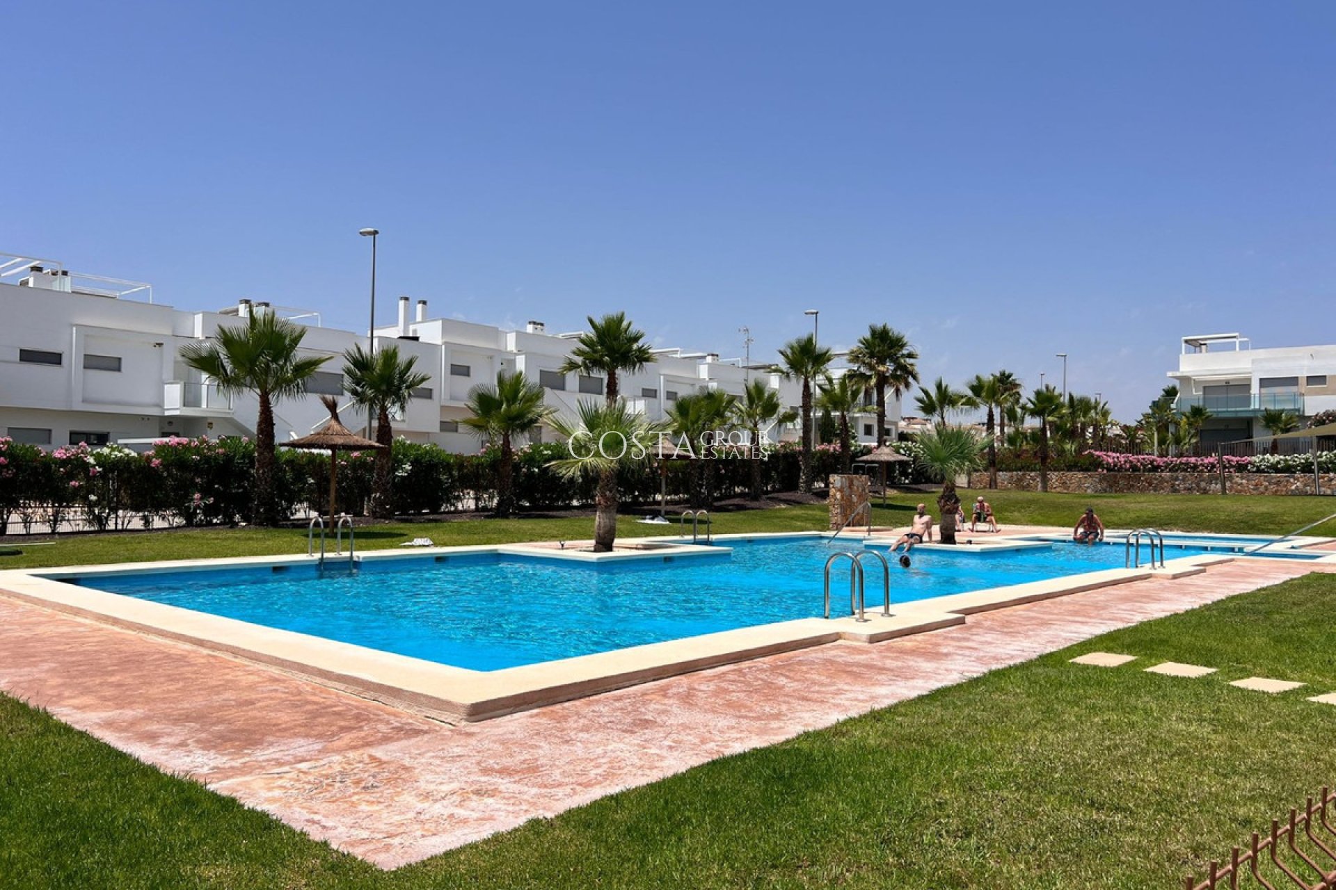 Resale - Apartments -
Orihuela Costa - Vista Bella Golf