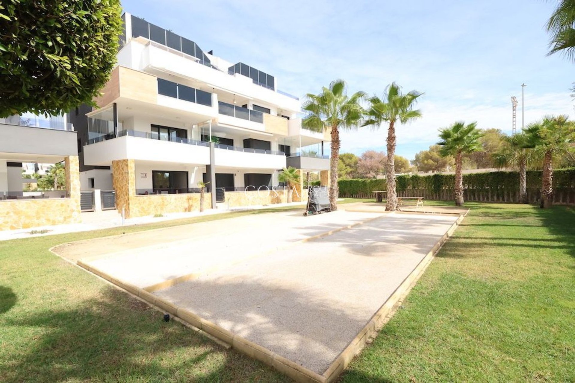 Resale - Apartments -
Orihuela Costa