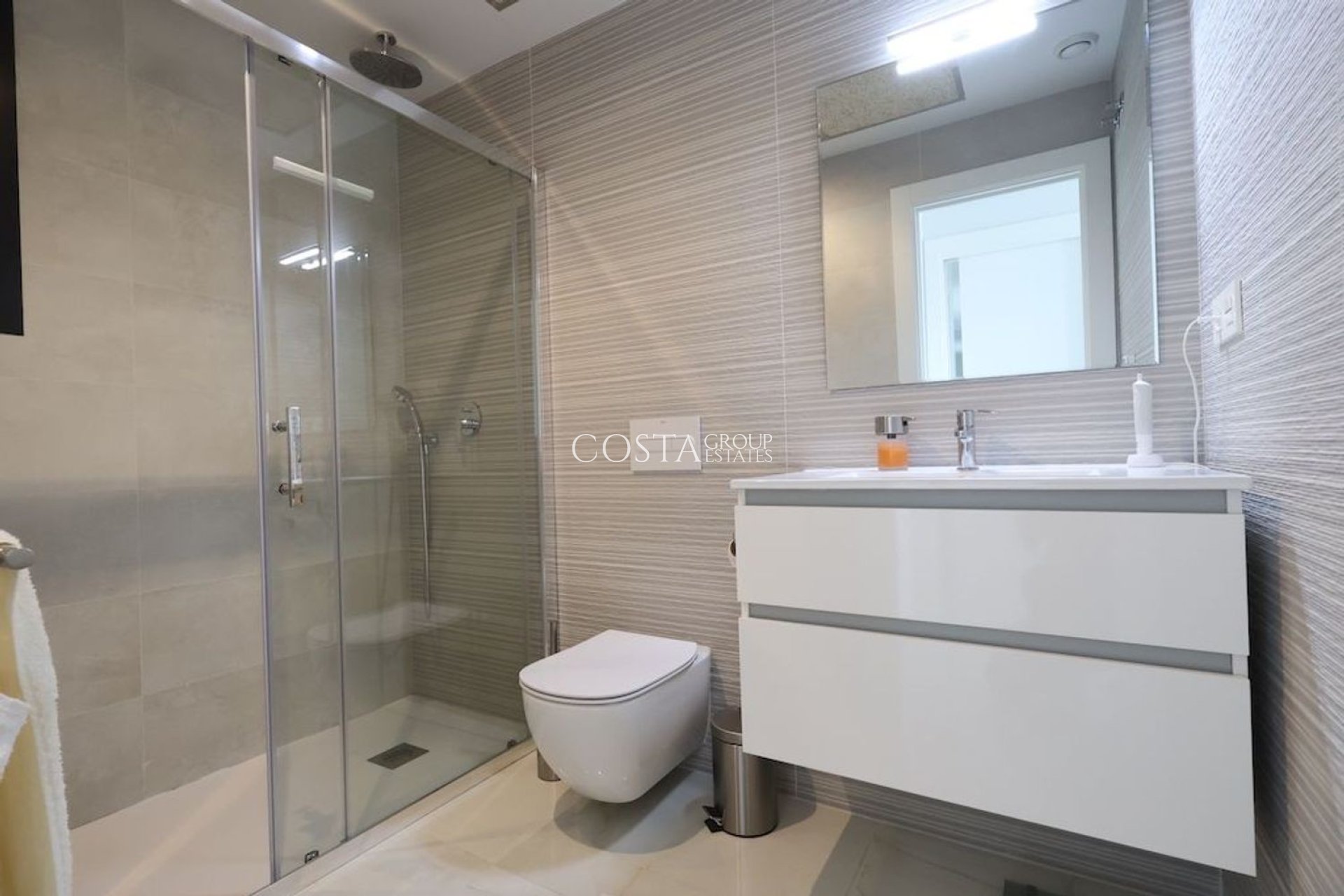 Resale - Apartments -
Orihuela Costa
