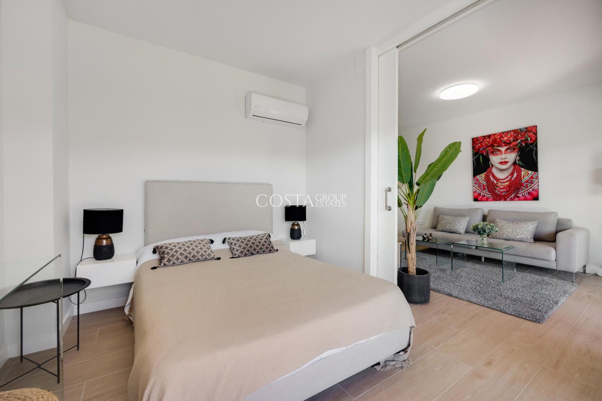 Resale - Apartments -
Orihuela Costa