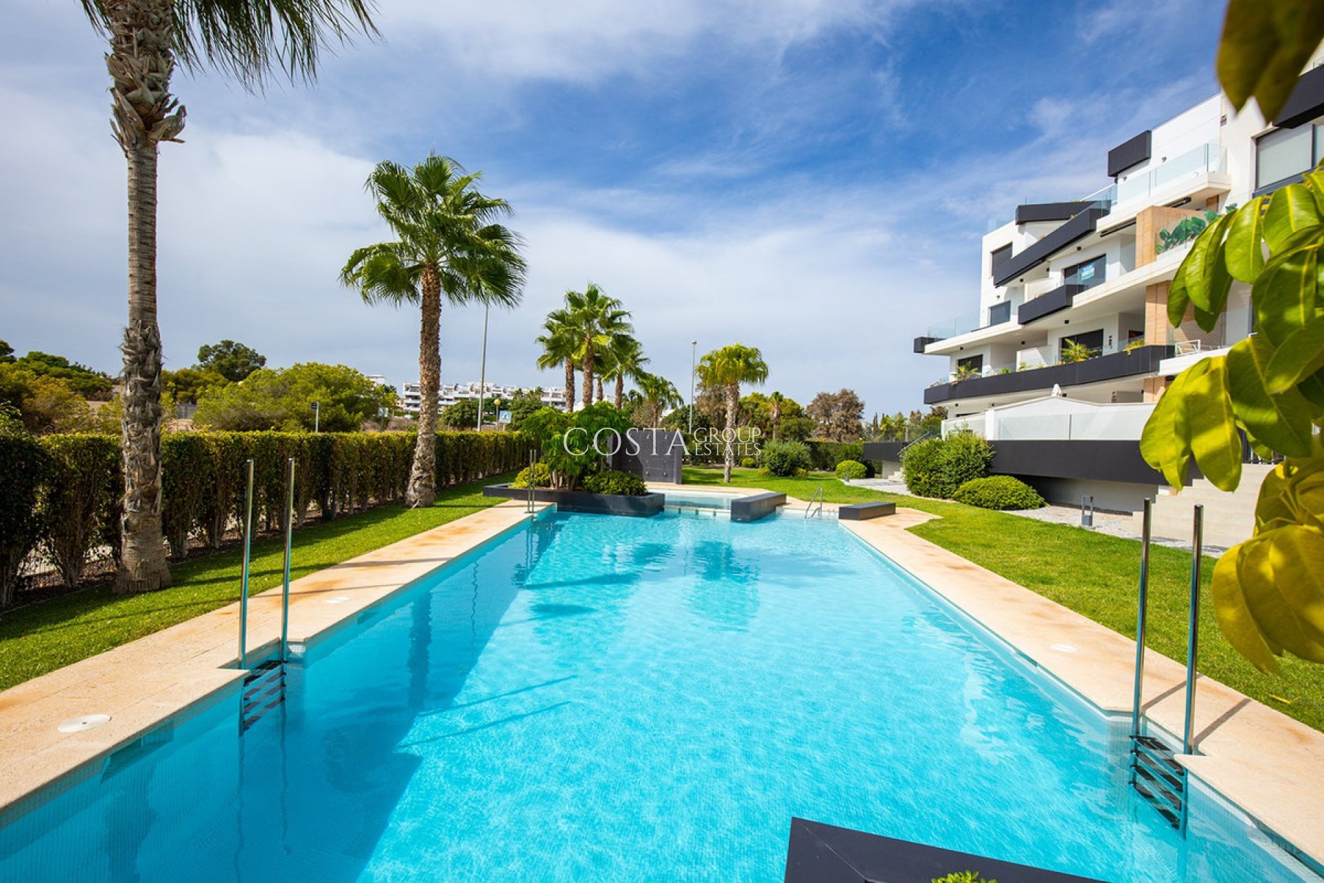 Resale - Apartments -
Orihuela Costa