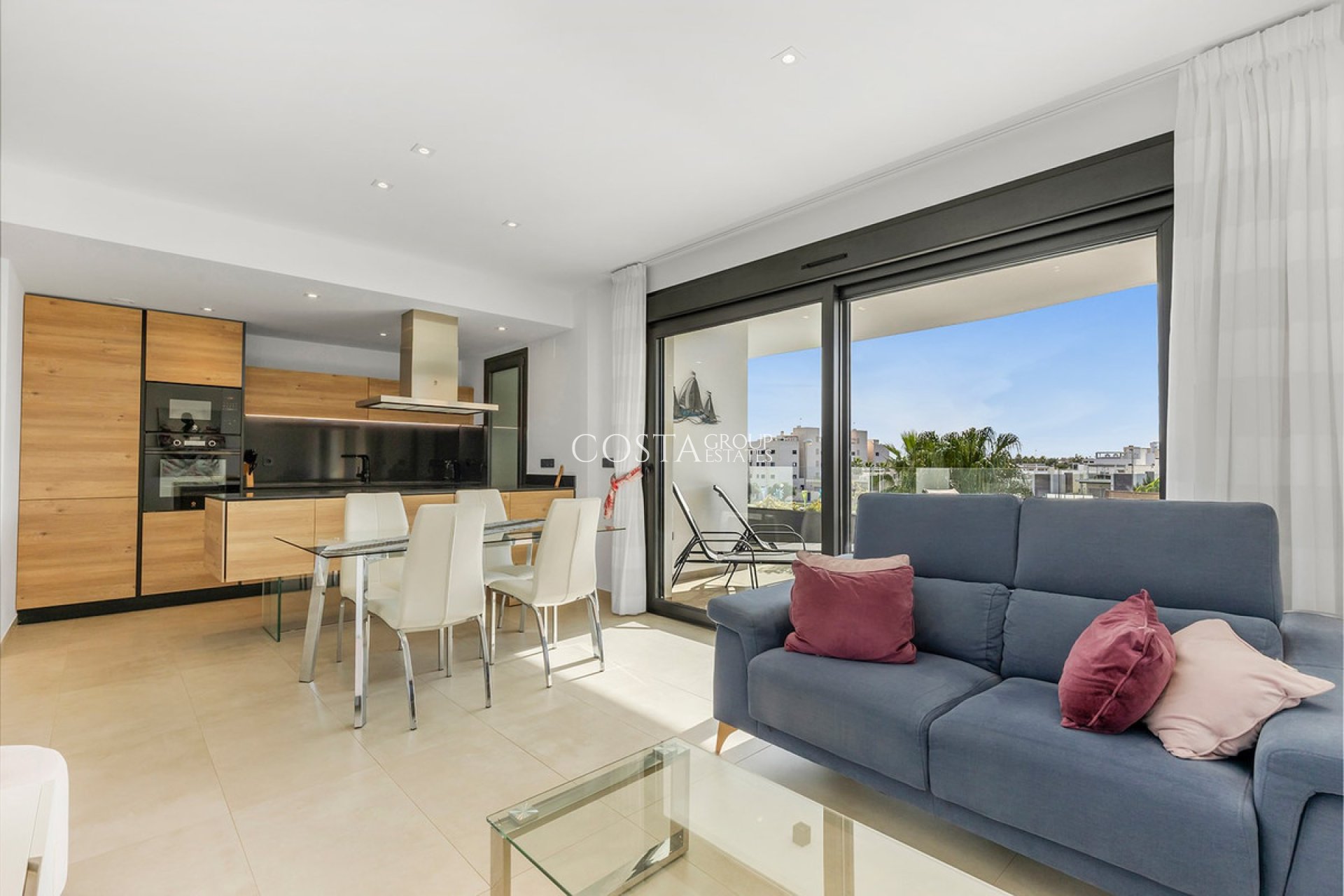 Resale - Apartments -
Orihuela Costa