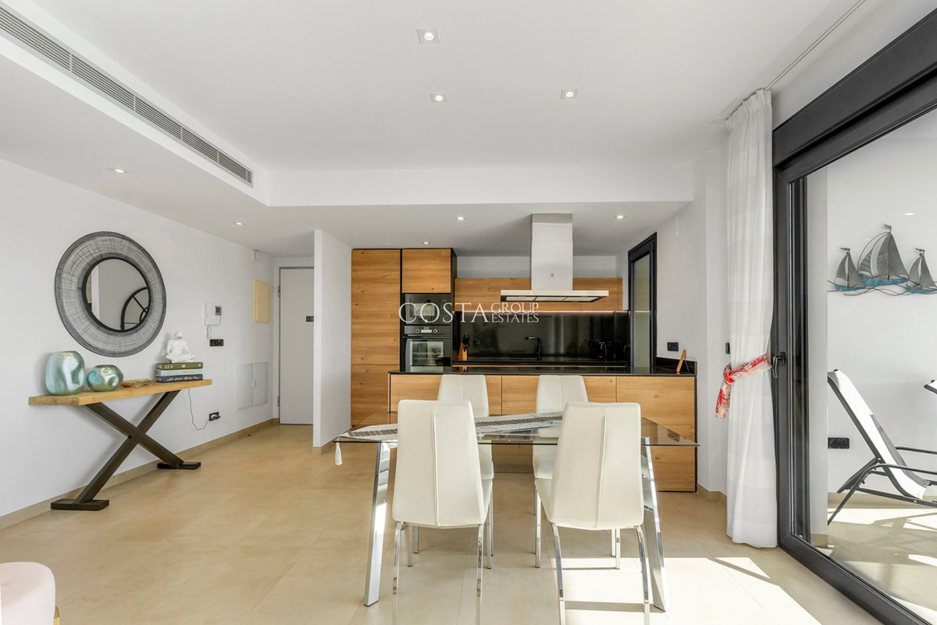 Resale - Apartments -
Orihuela Costa