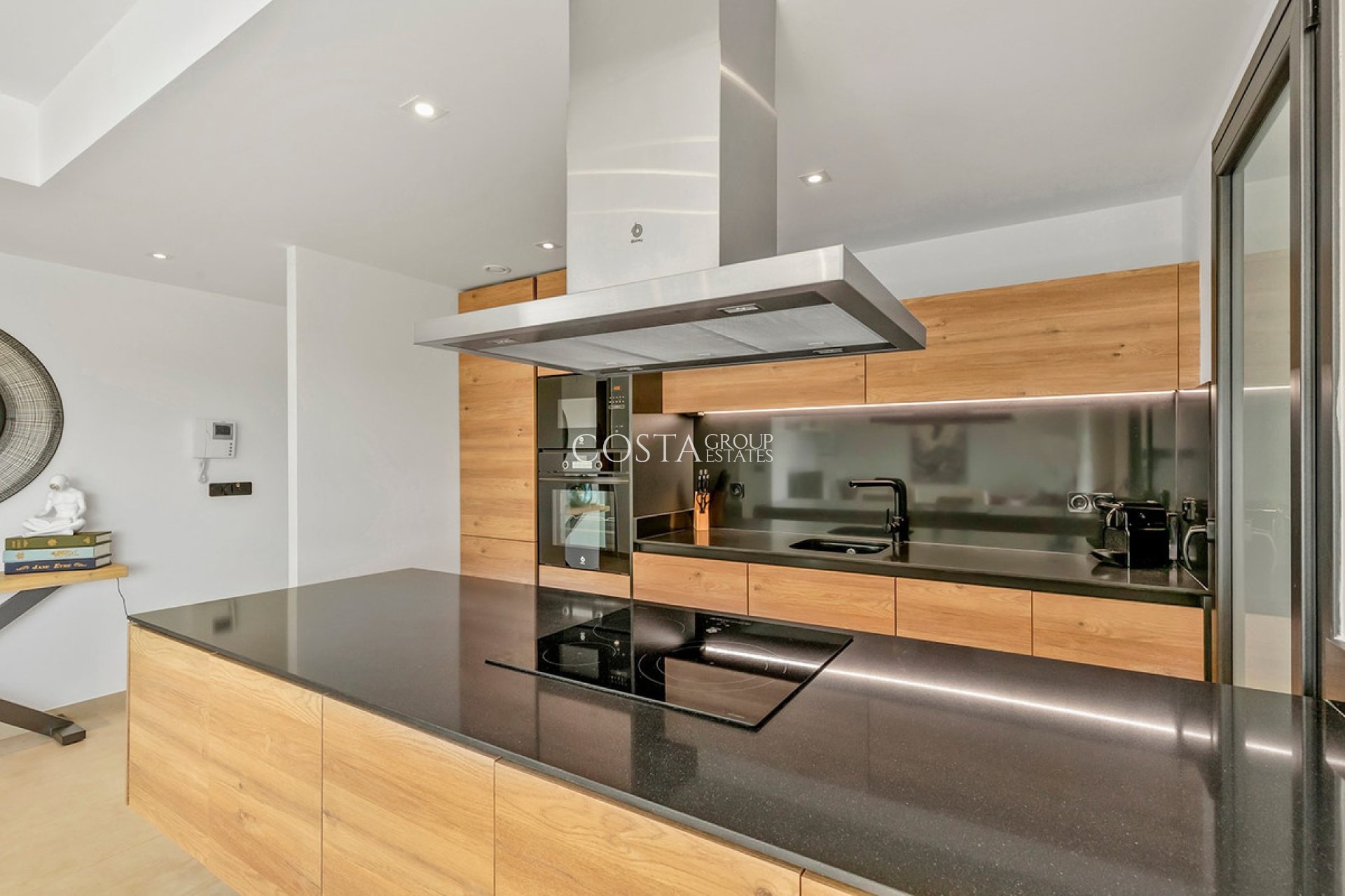 Resale - Apartments -
Orihuela Costa