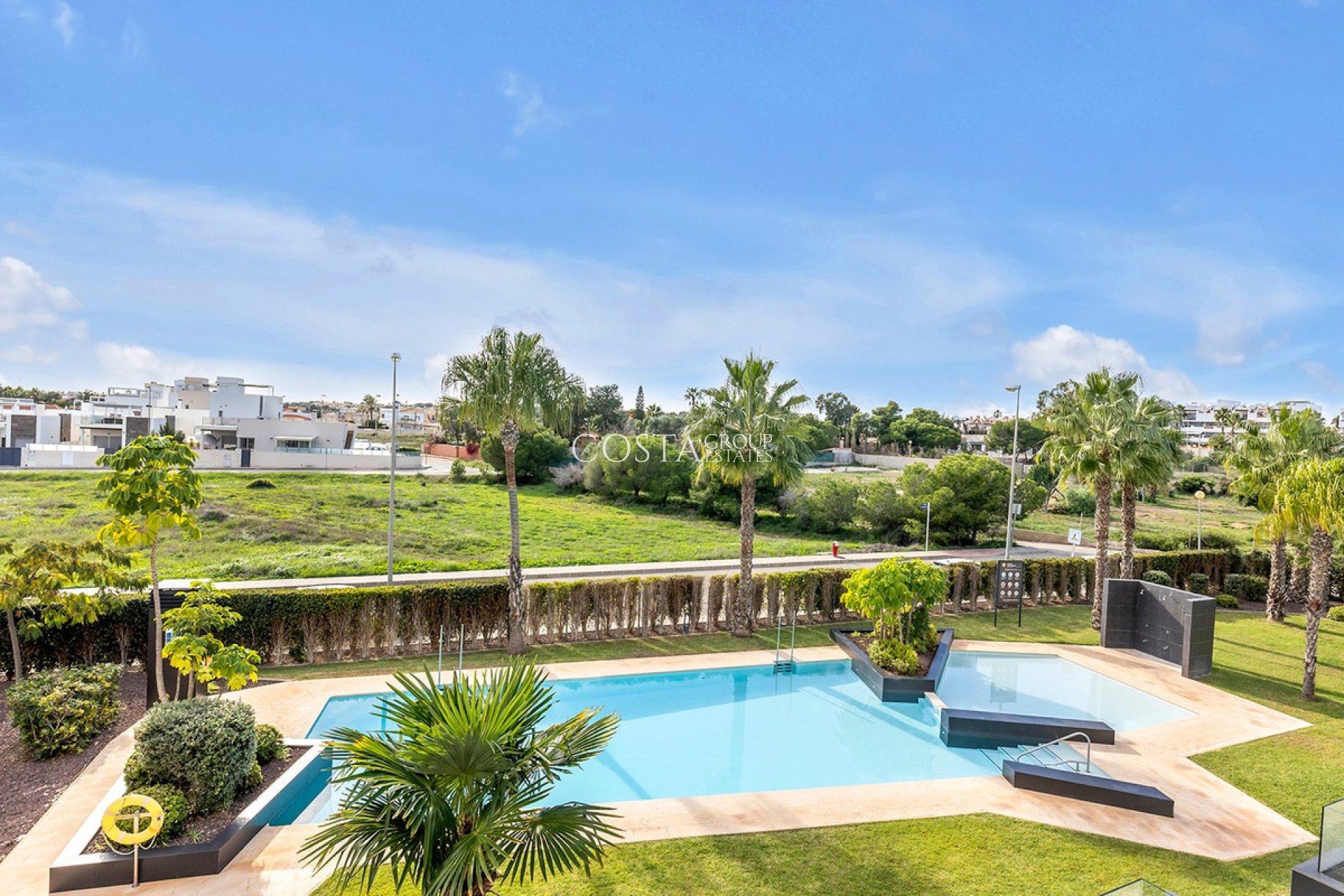 Resale - Apartments -
Orihuela Costa