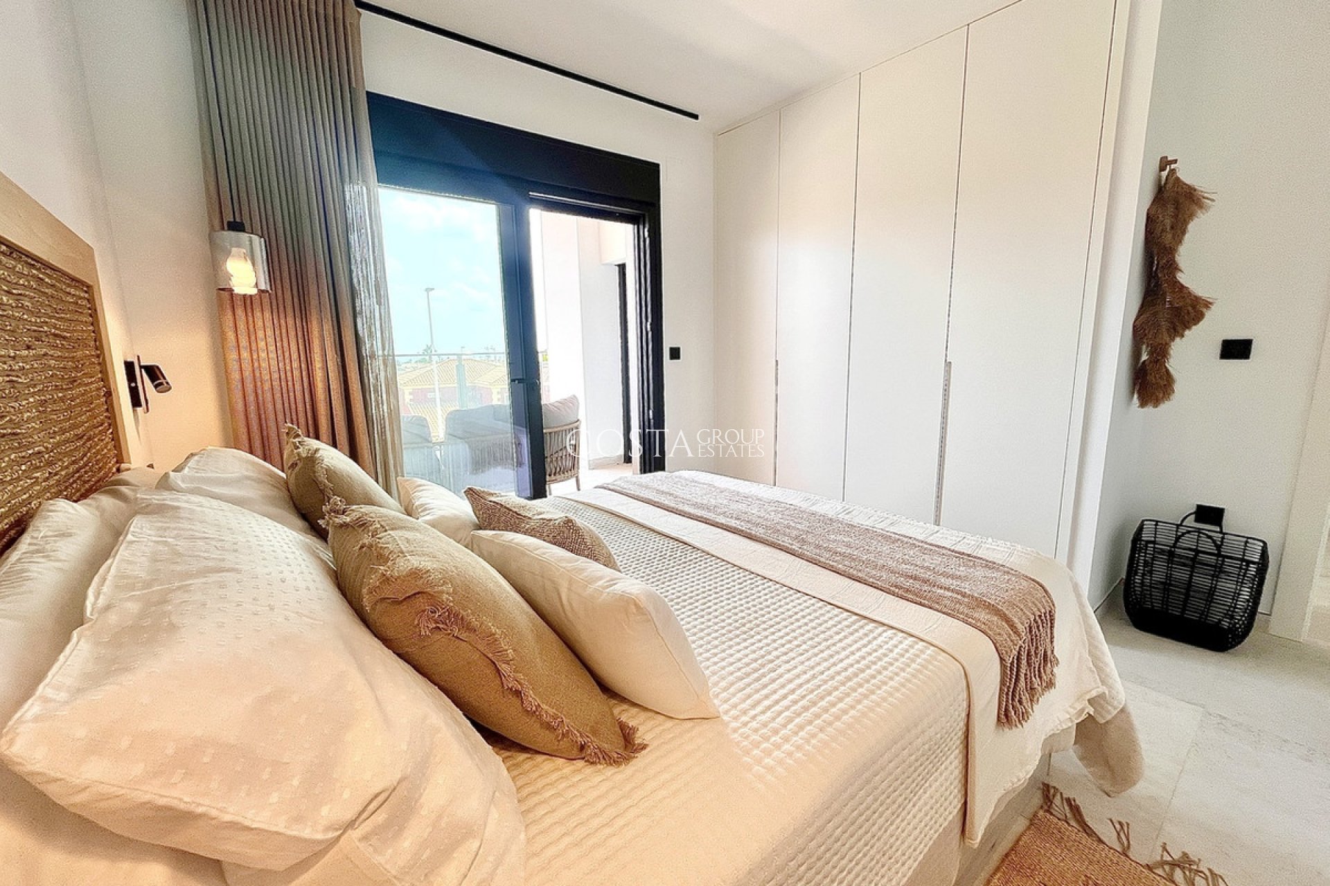 Resale - Apartments -
Orihuela - La Zenia