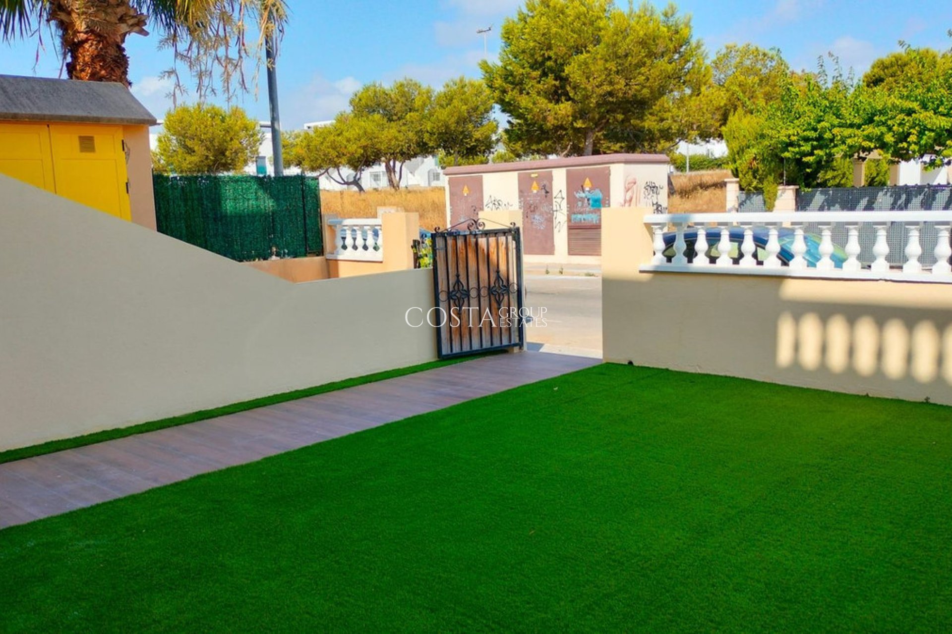 Resale - Apartments -
Orihuela - La Zenia