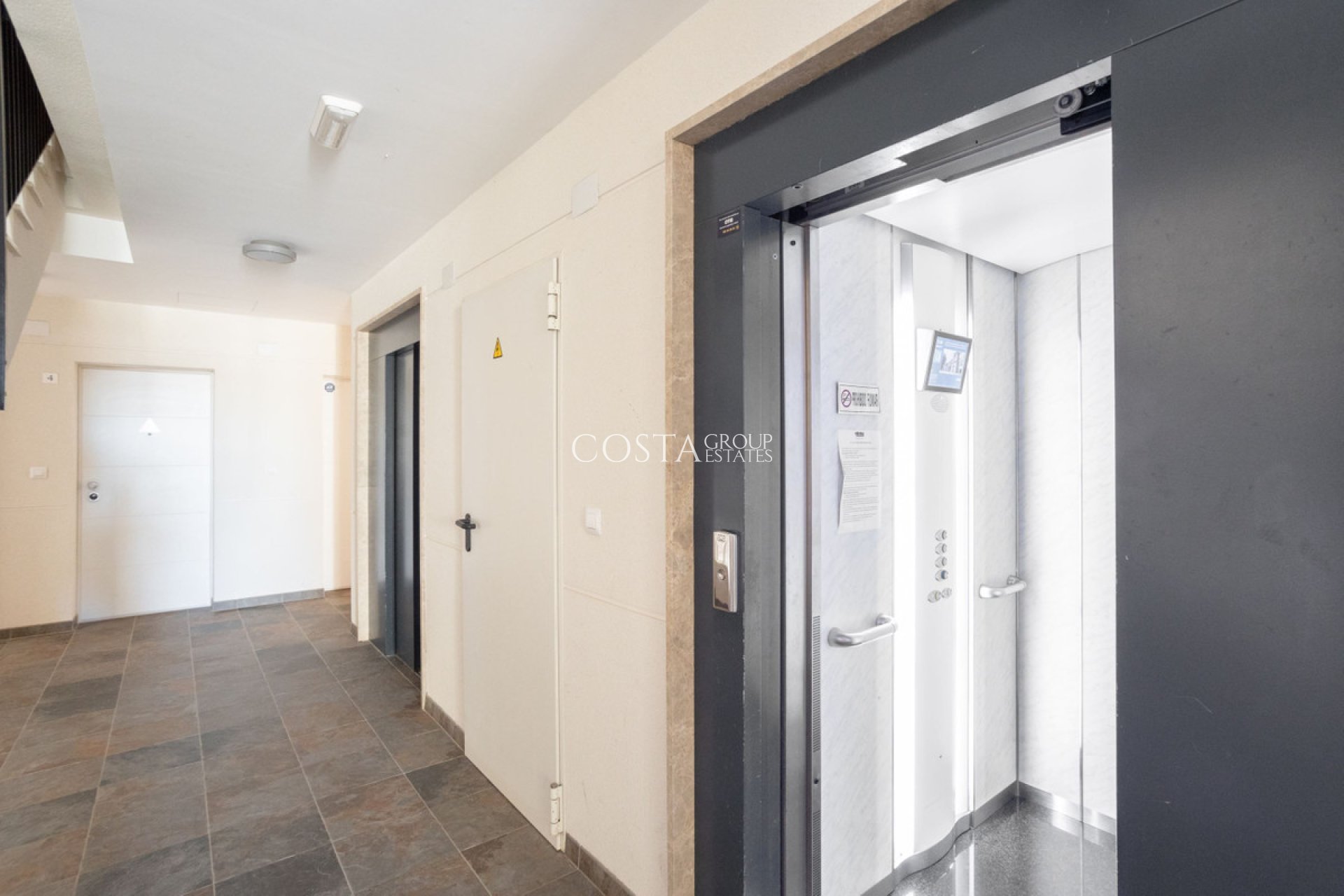 Resale - Apartments -
Orihuela - Los Dolses