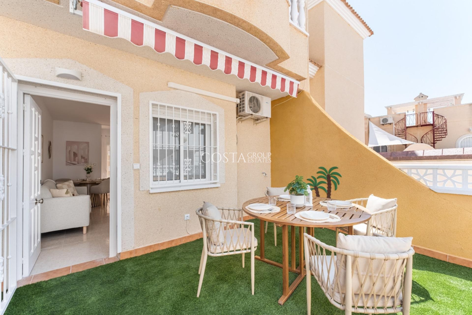 Resale - Apartments -
Orihuela - Orihuela Costa