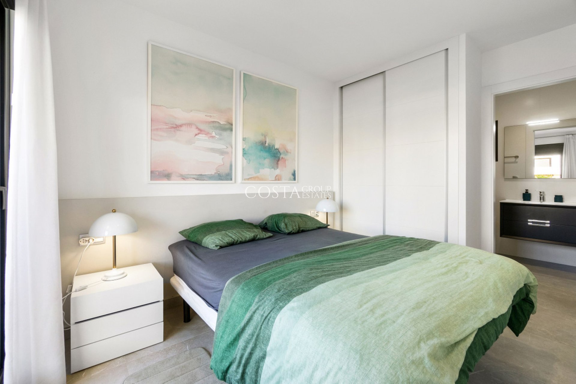 Resale - Apartments -
Orihuela - Orihuela Costa
