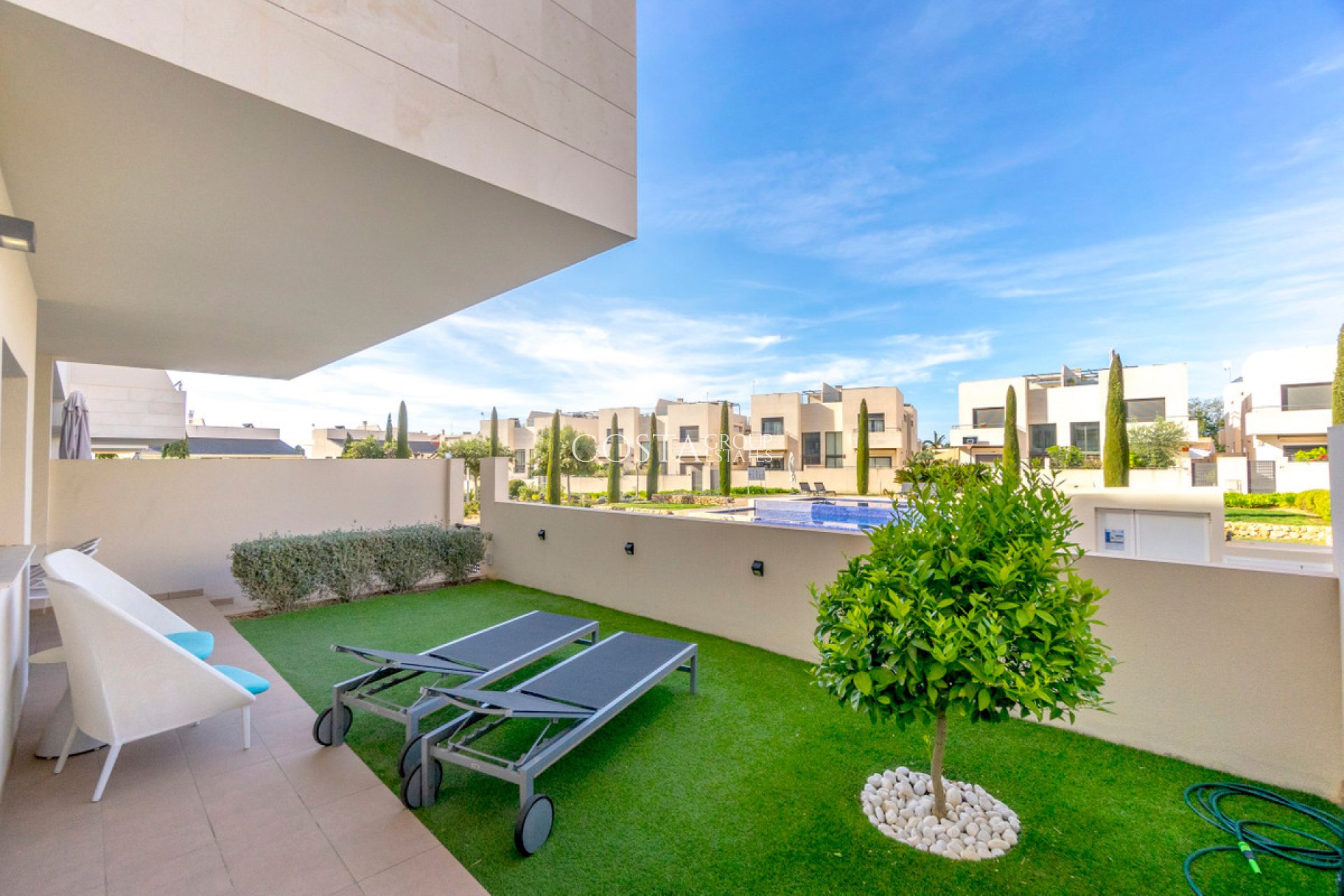 Resale - Apartments -
Orihuela - Orihuela Costa