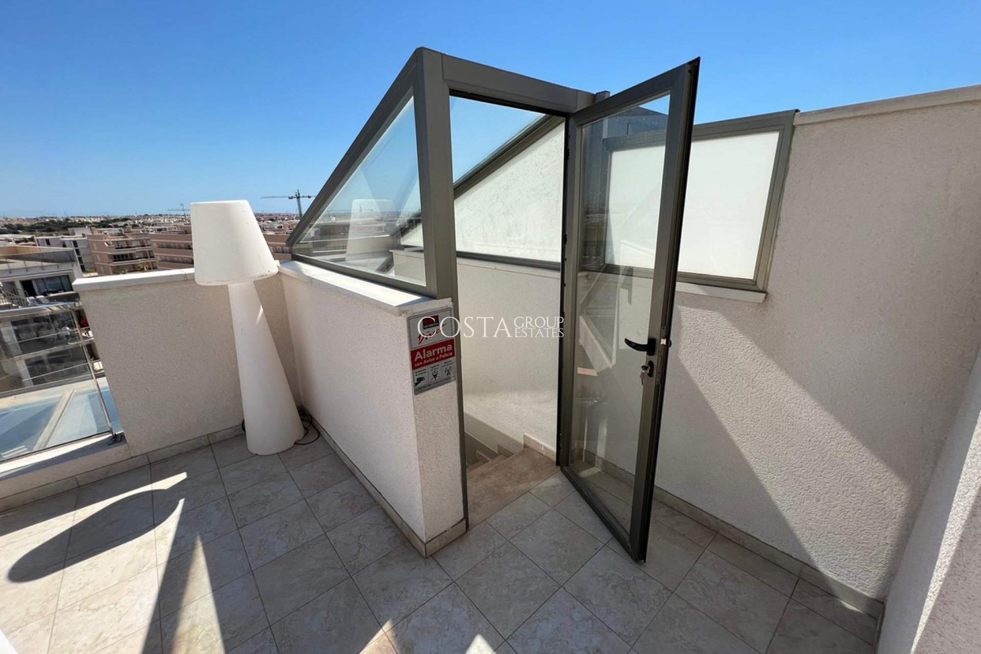 Resale - Apartments -
Orihuela - Orihuela Costa