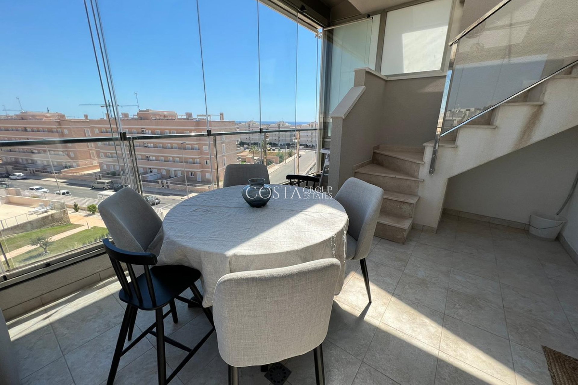 Resale - Apartments -
Orihuela - Orihuela Costa