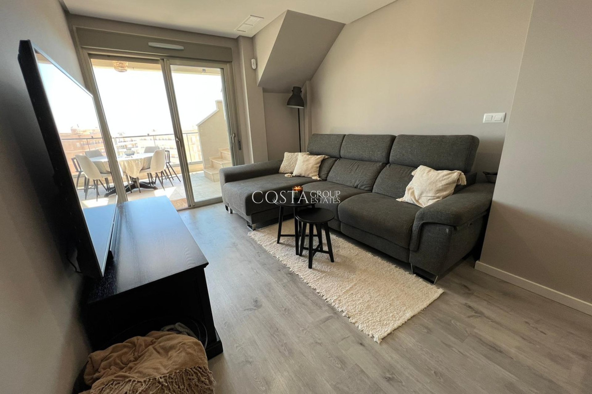 Resale - Apartments -
Orihuela - Orihuela Costa