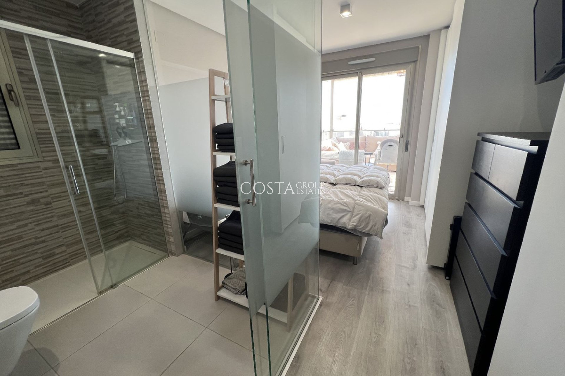 Resale - Apartments -
Orihuela - Orihuela Costa
