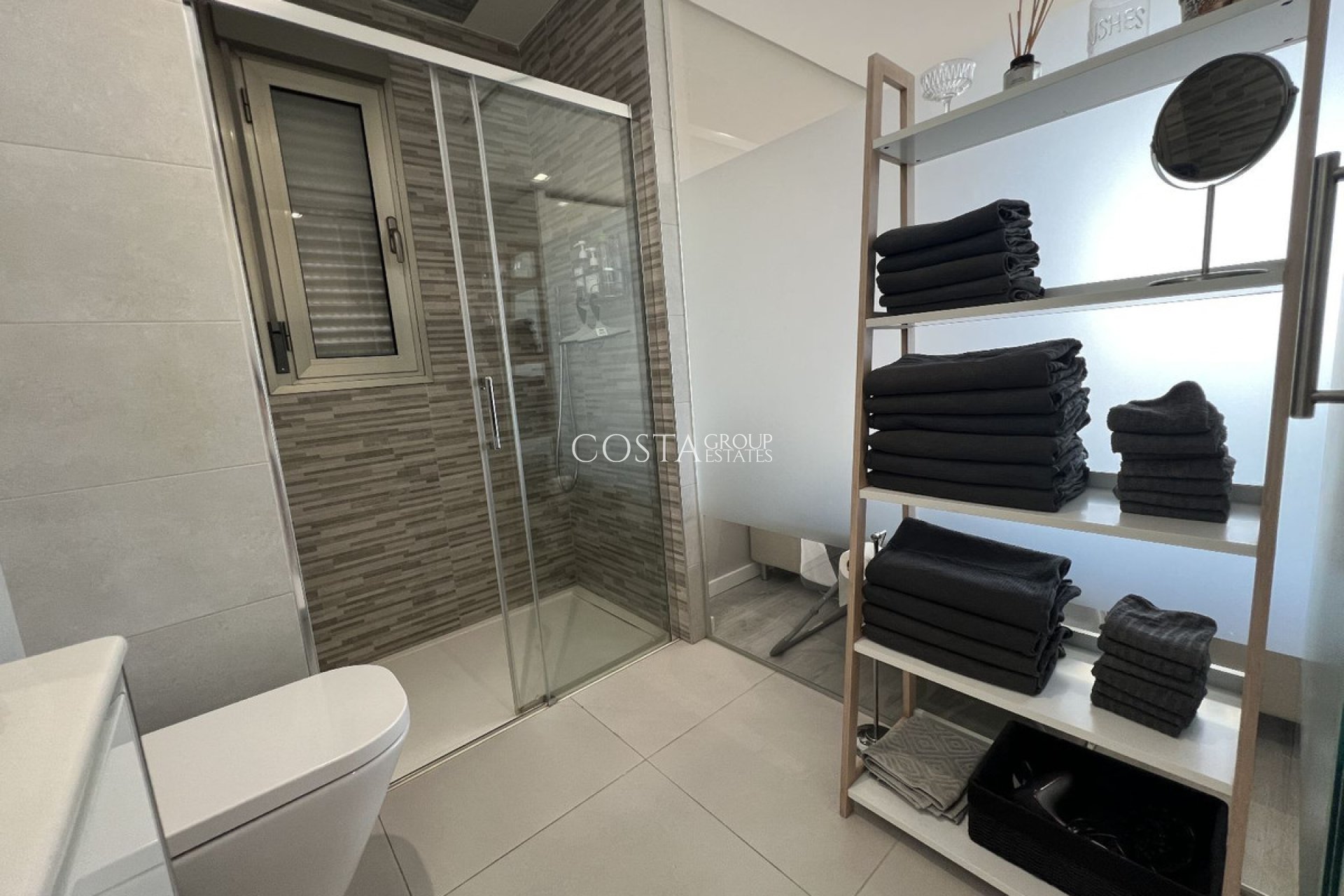 Resale - Apartments -
Orihuela - Orihuela Costa
