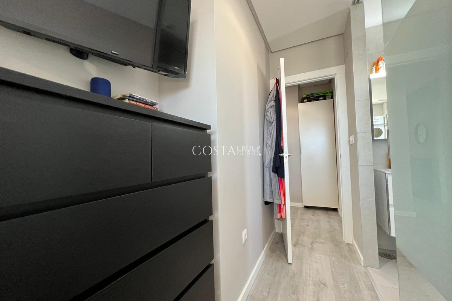 Resale - Apartments -
Orihuela - Orihuela Costa