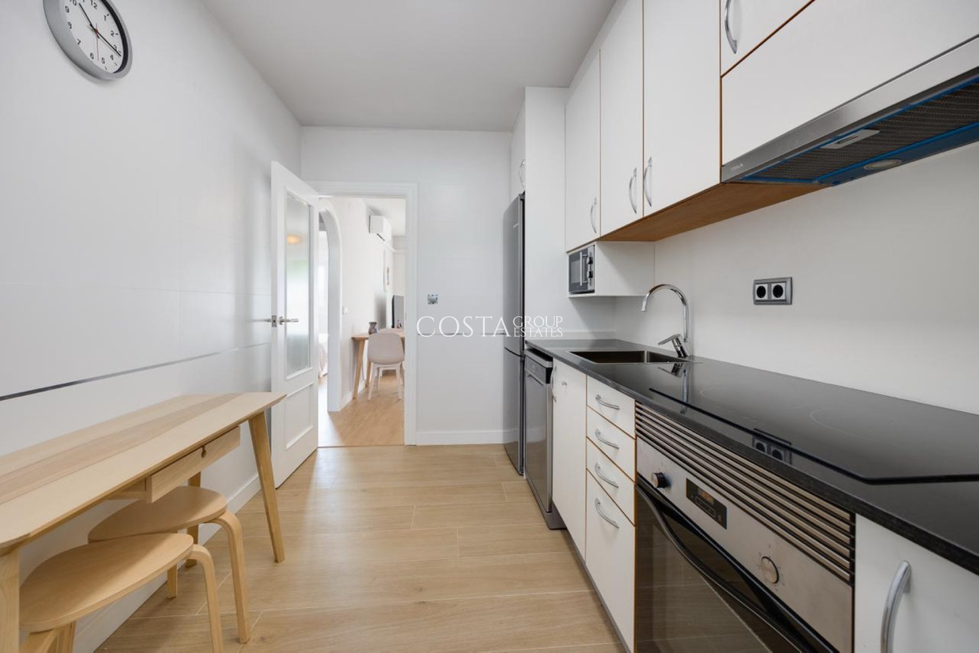 Resale - Apartments -
Orihuela - Orihuela Costa