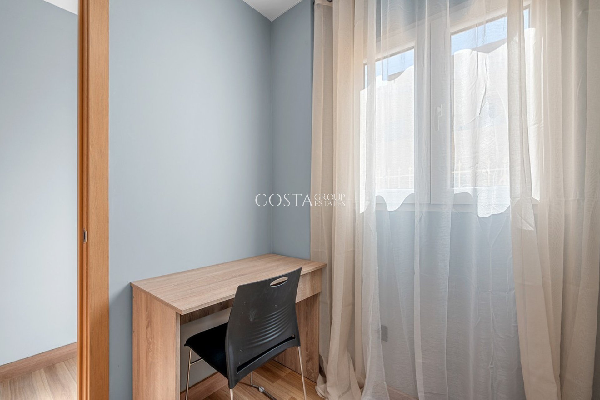 Resale - Apartments -
Orihuela - Orihuela Costa