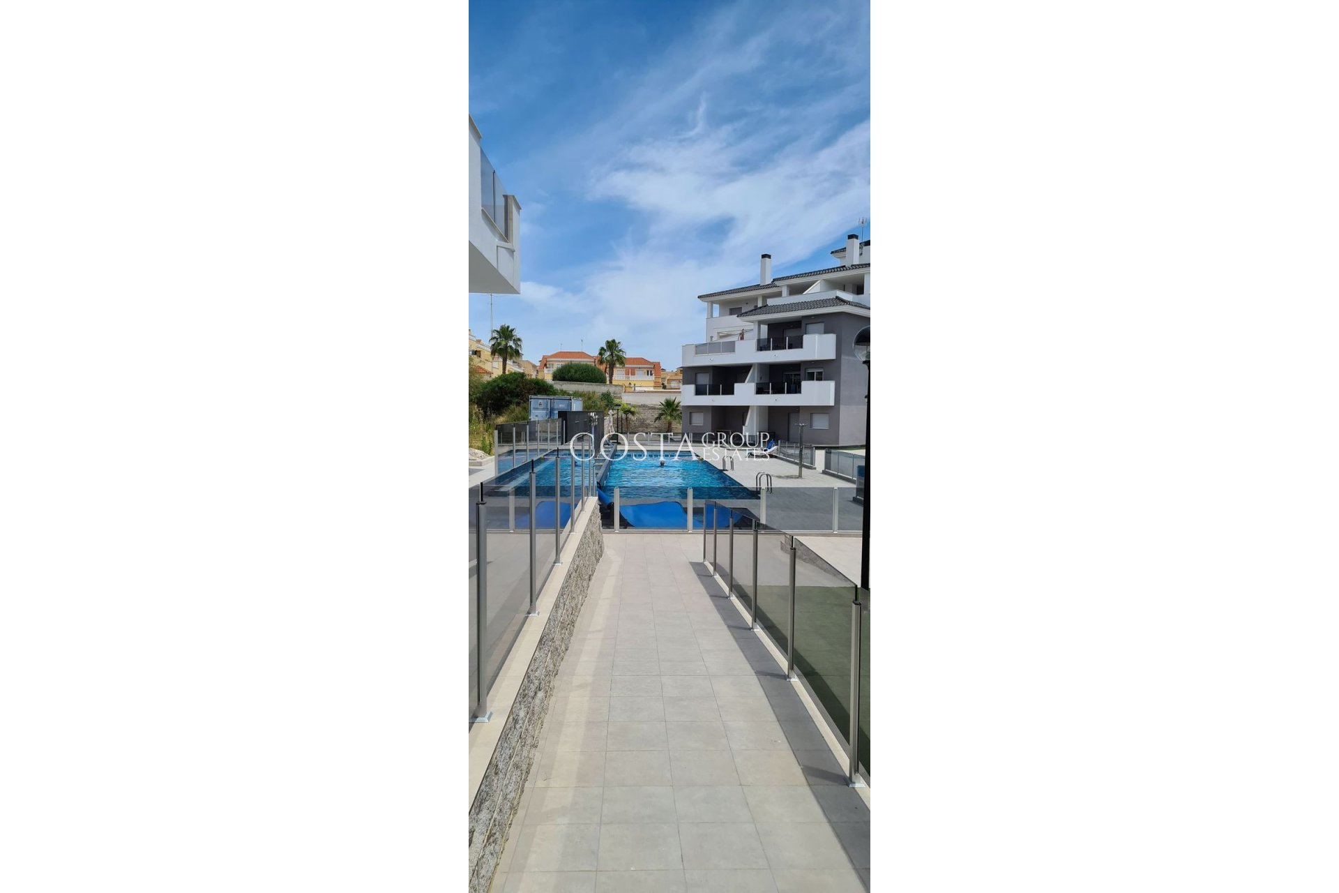 Resale - Apartments -
Orihuela - Orihuela Costa
