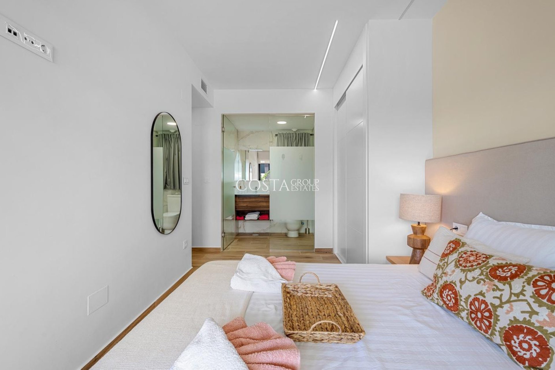 Resale - Apartments -
Orihuela - Orihuela Costa