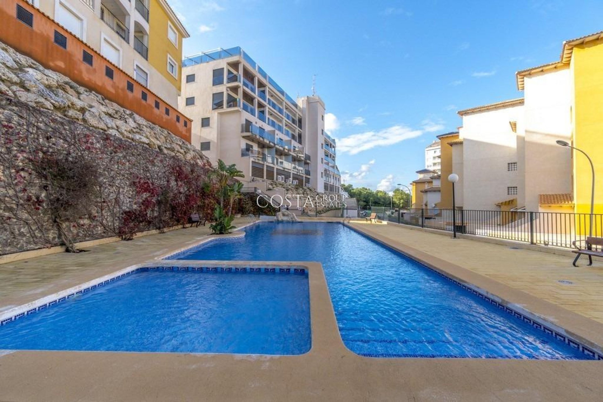 Resale - Apartments -
Orihuela - Orihuela Costa