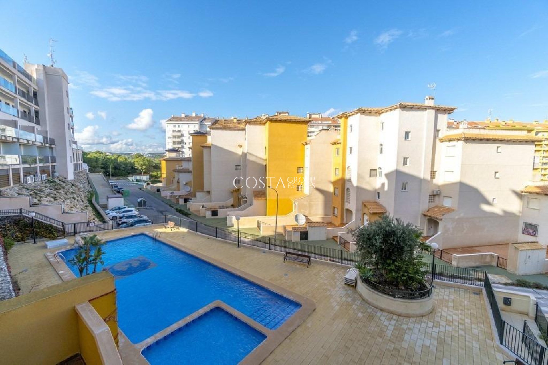 Resale - Apartments -
Orihuela - Orihuela Costa